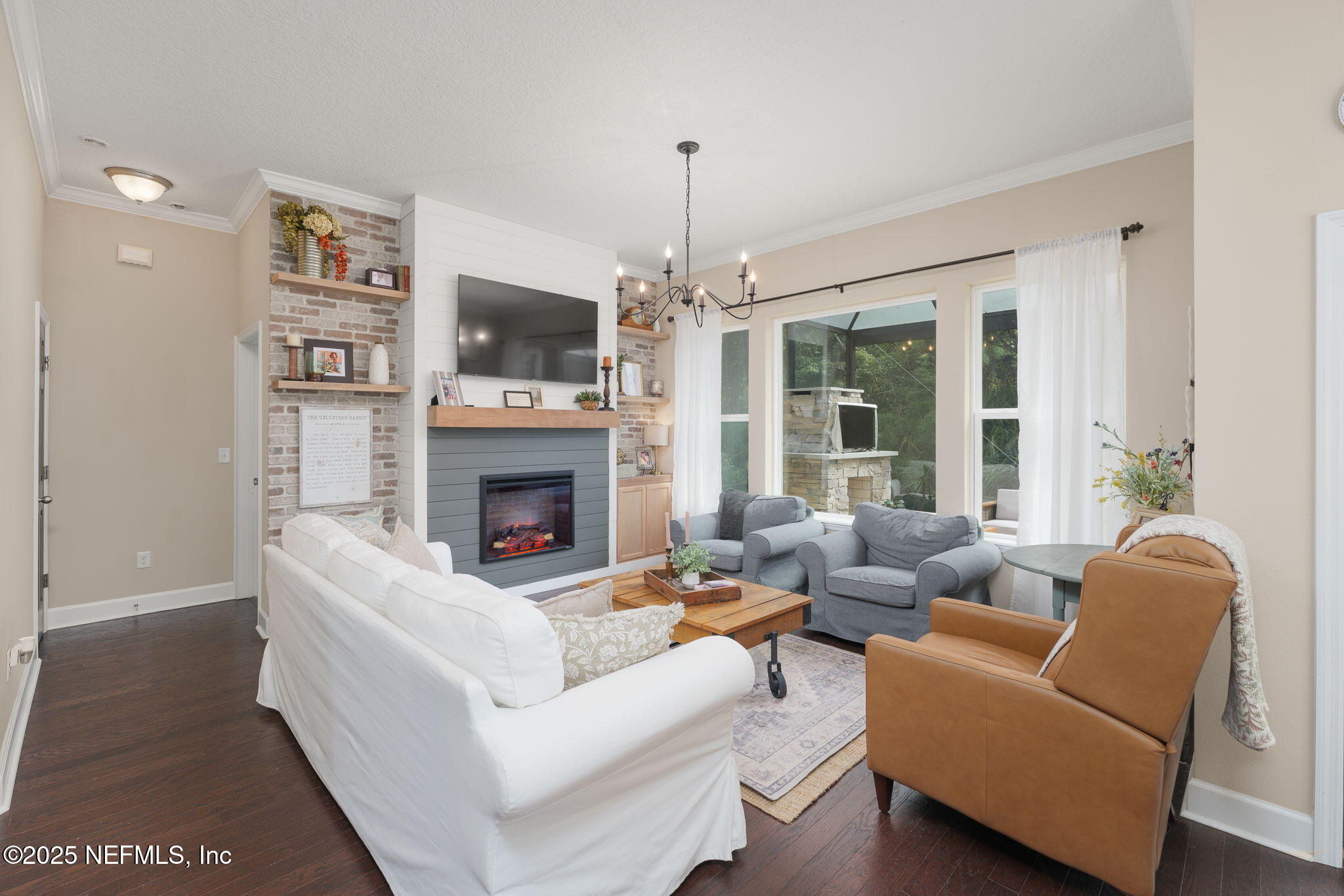 284 GARDEN WOOD Drive