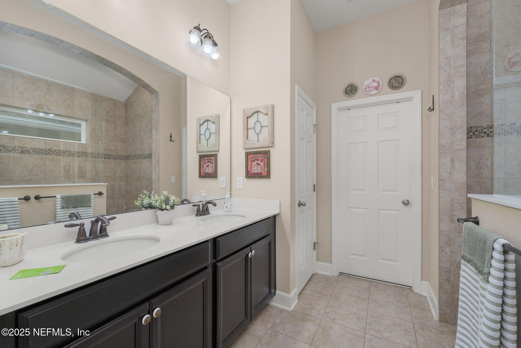 284 GARDEN WOOD Drive