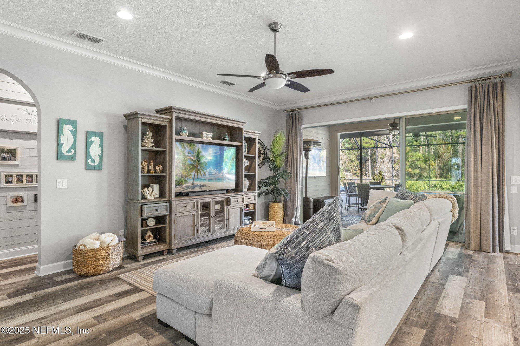 205 VALLEY GROVE Drive