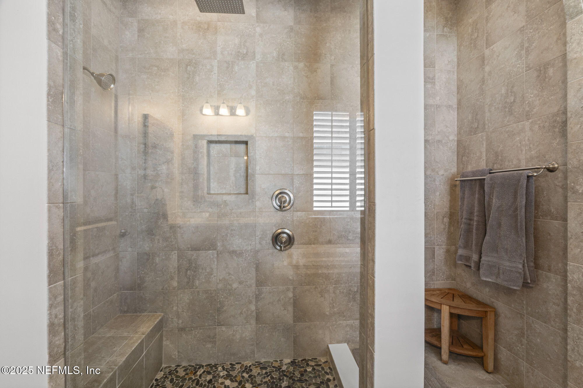 205 VALLEY GROVE Drive