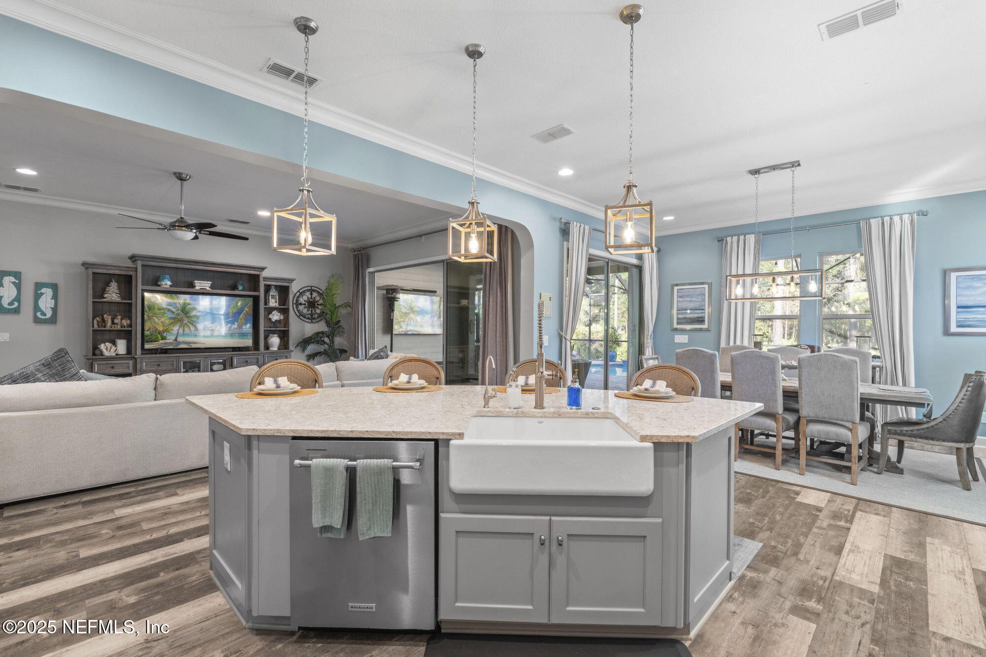 205 VALLEY GROVE Drive