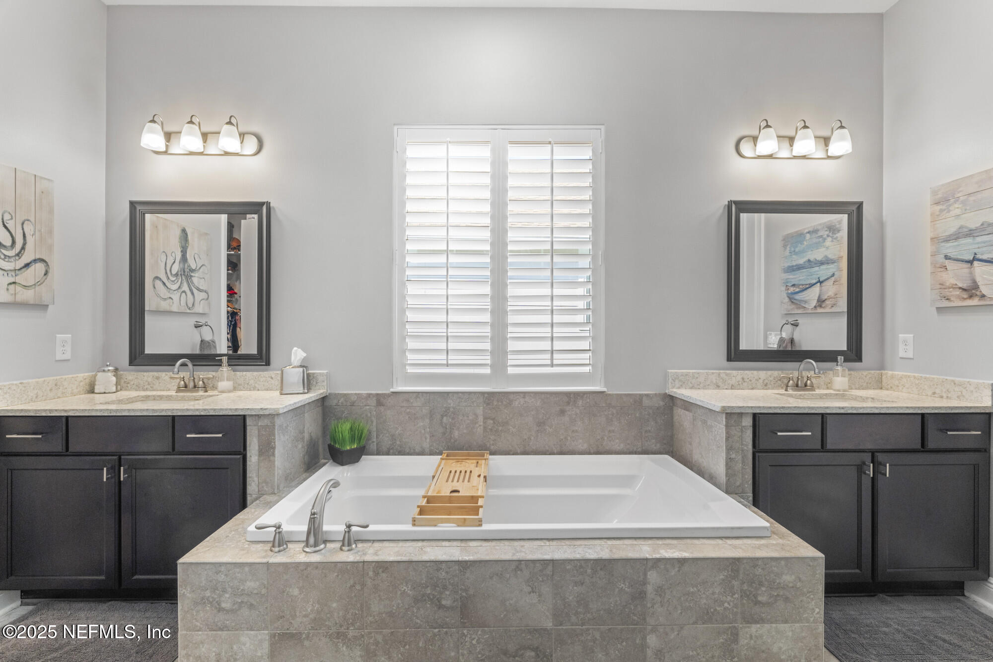 205 VALLEY GROVE Drive