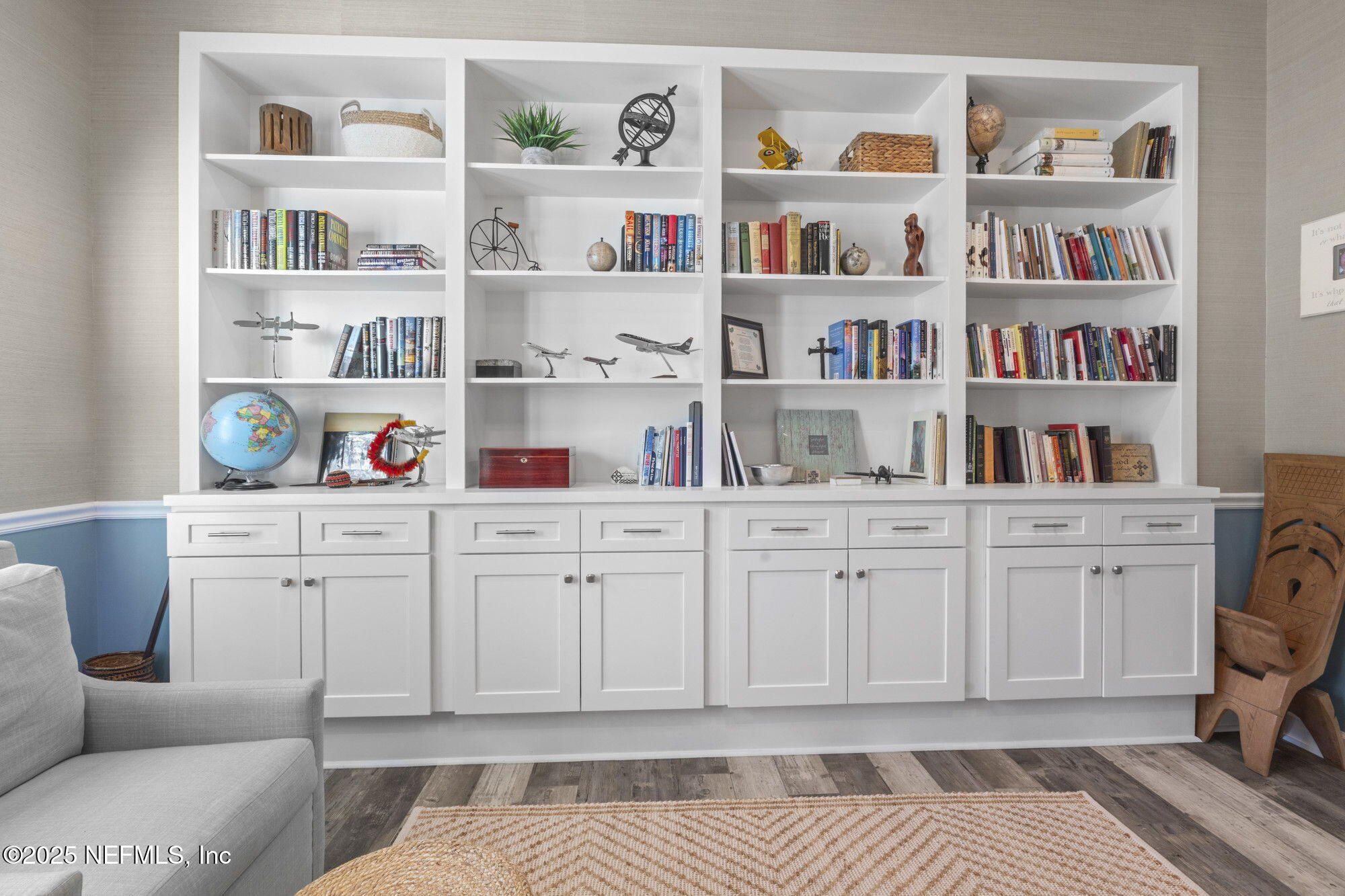 205 VALLEY GROVE Drive