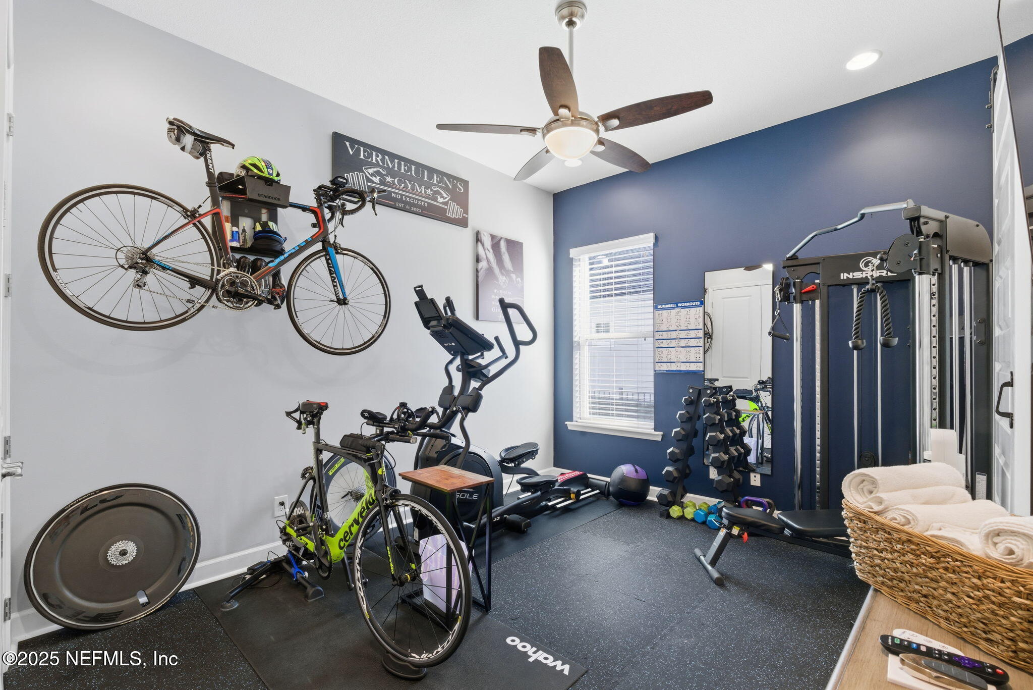 205 VALLEY GROVE Drive