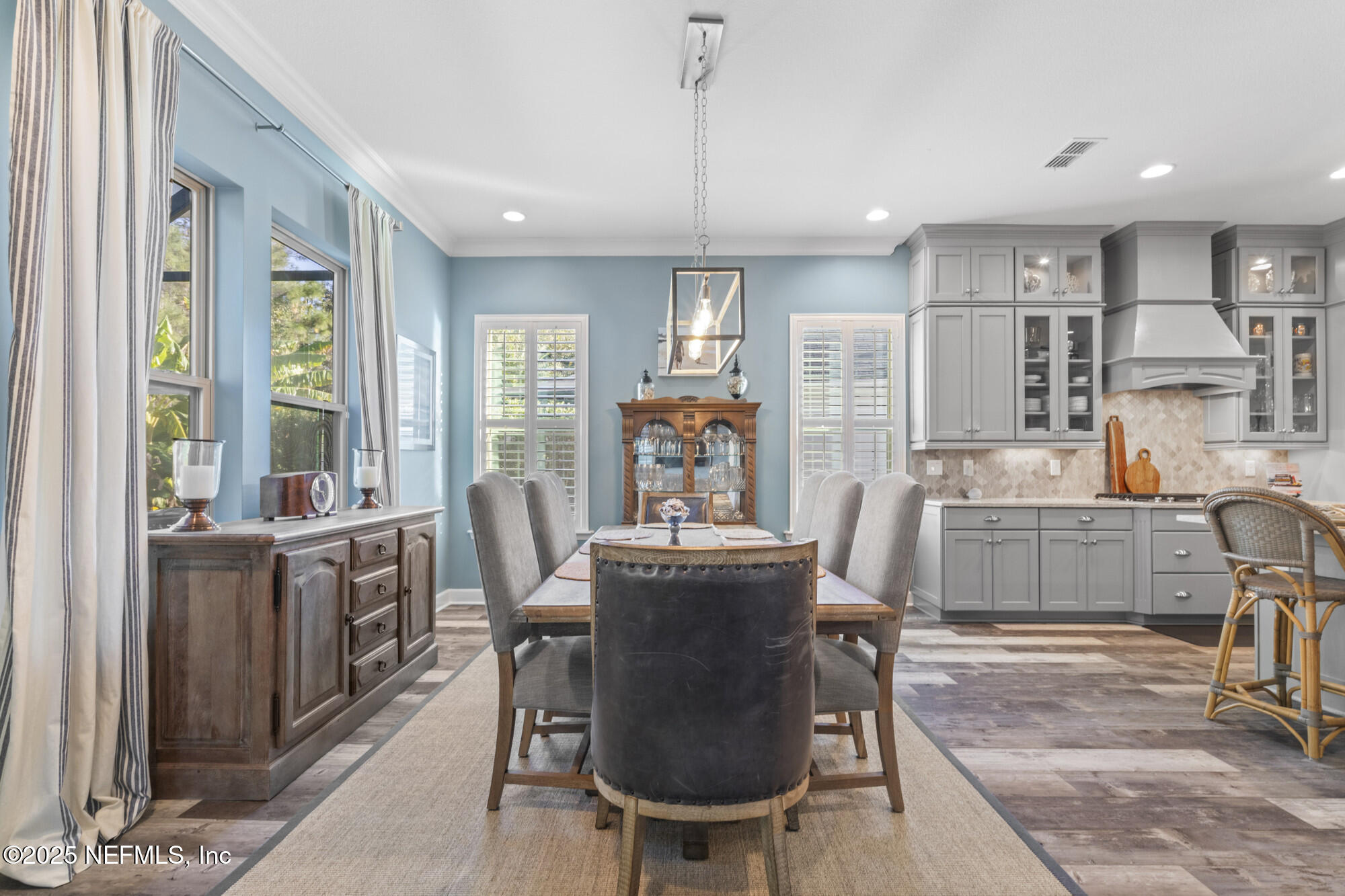 205 VALLEY GROVE Drive