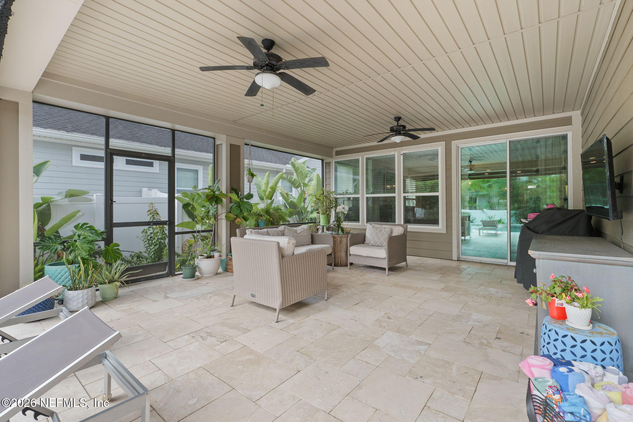 100 CASTLEBROOK Lane