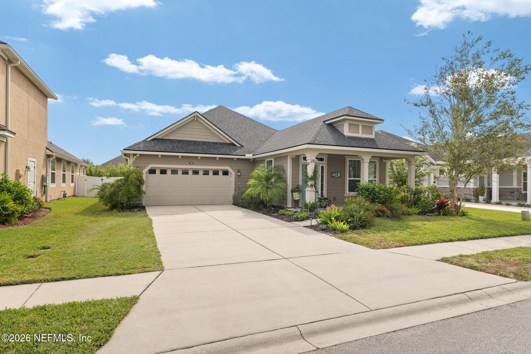 100 CASTLEBROOK Lane