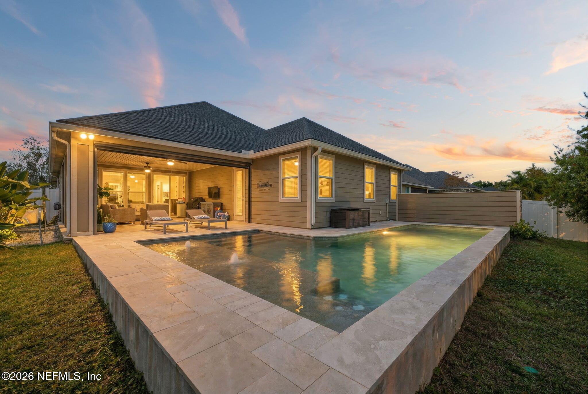 100 CASTLEBROOK Lane