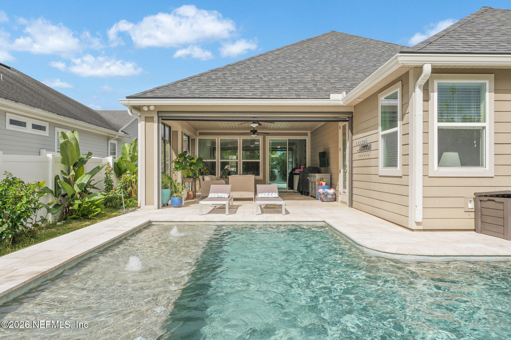 100 CASTLEBROOK Lane