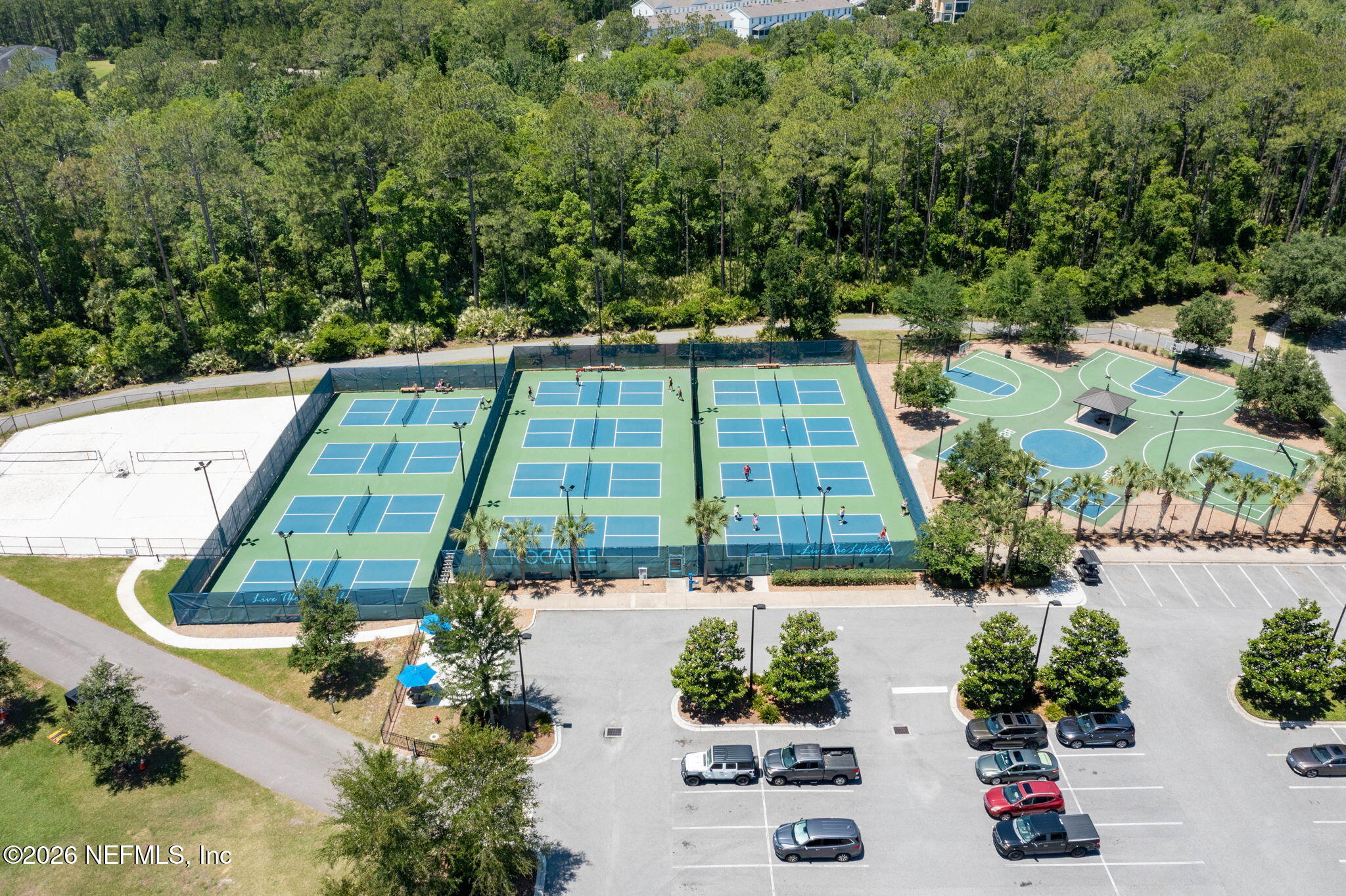 100 CASTLEBROOK Lane