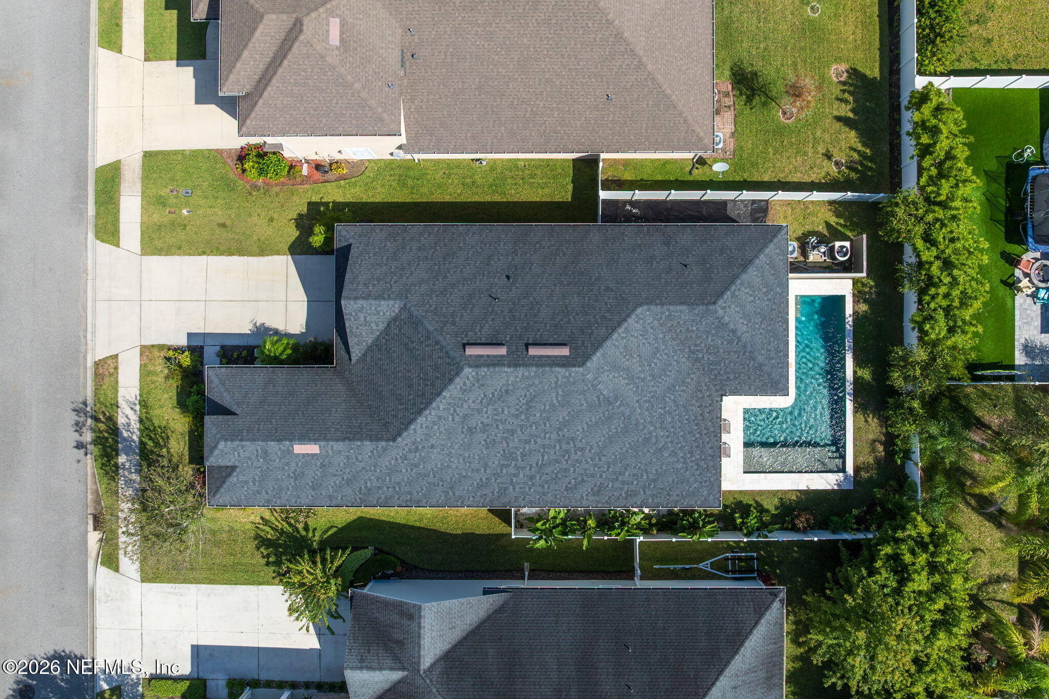 100 CASTLEBROOK Lane