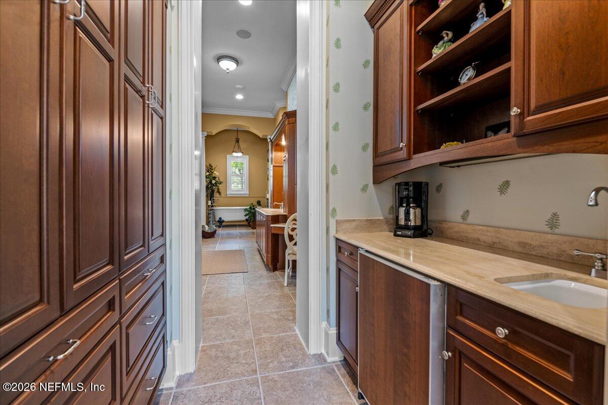1170 REGISTRY Boulevard, St. Augustine
