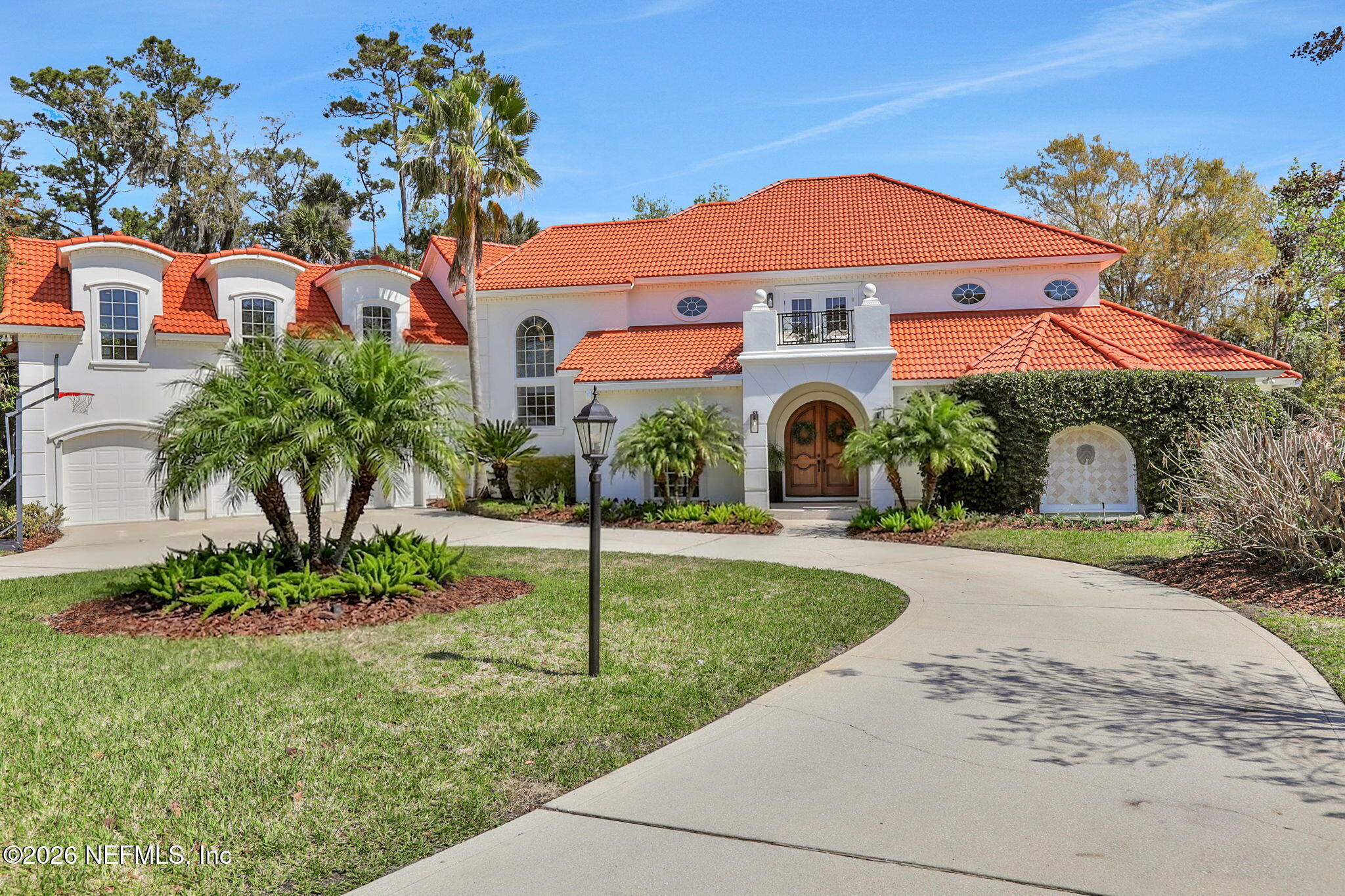 112 BENT PINE Court