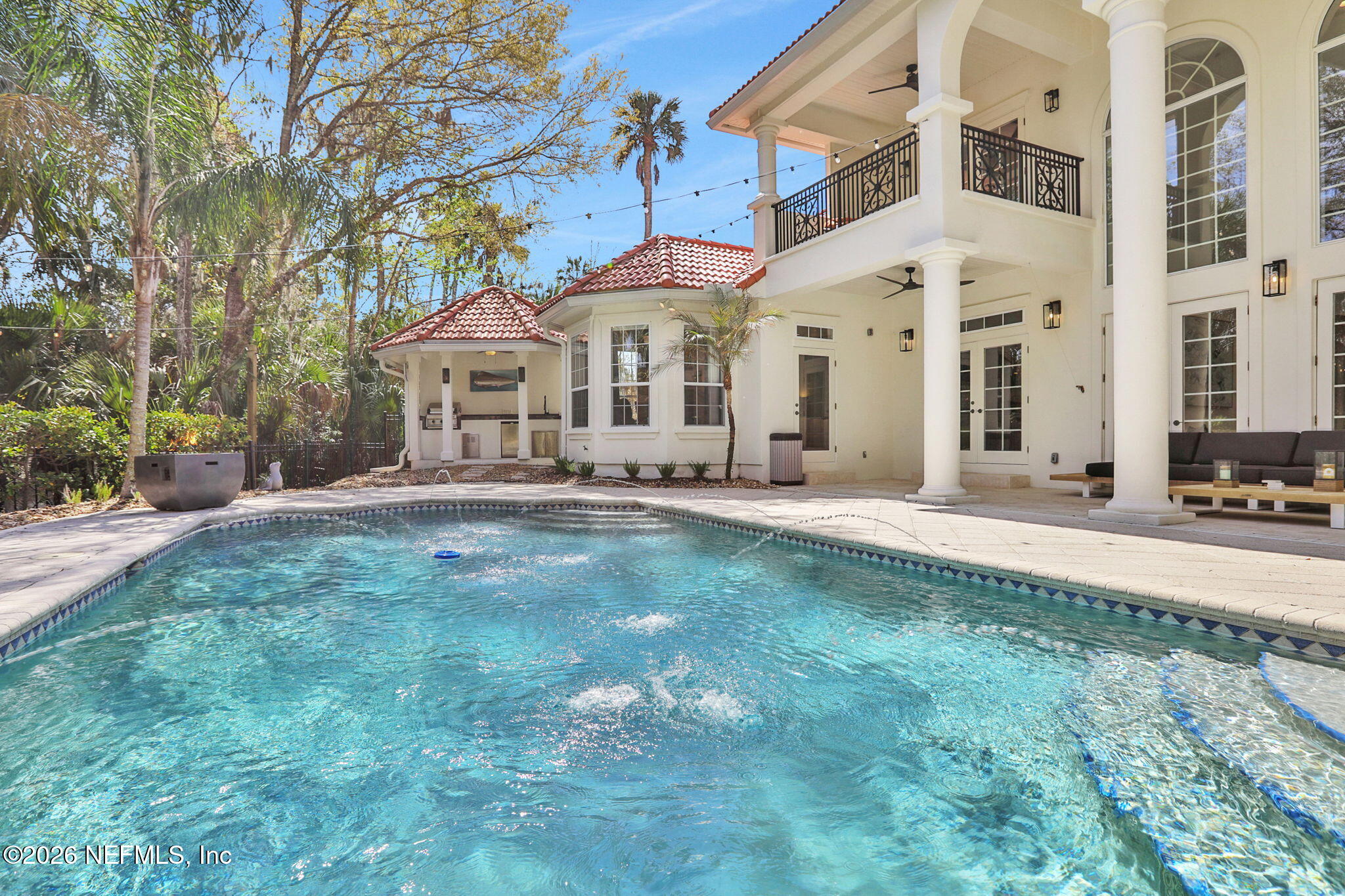 112 BENT PINE Court