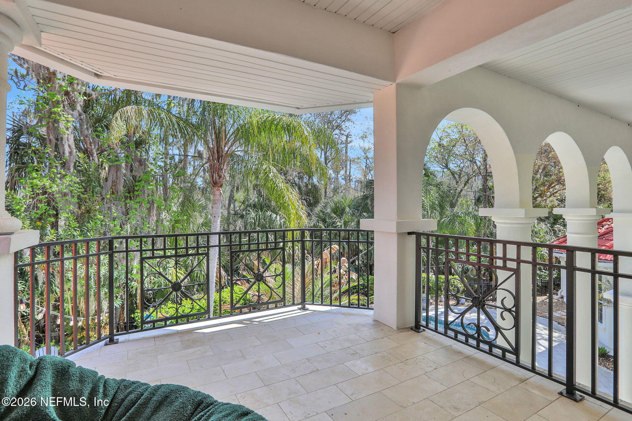 112 BENT PINE Court