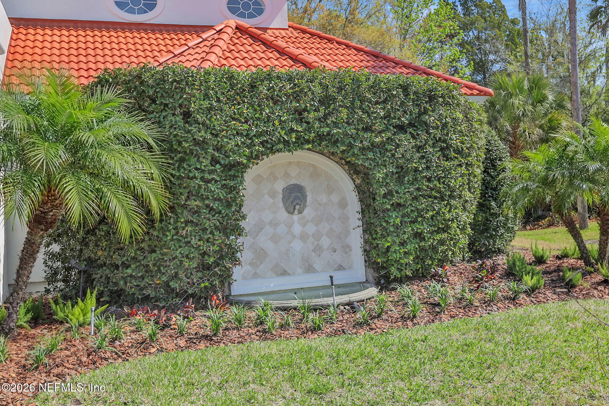 112 BENT PINE Court