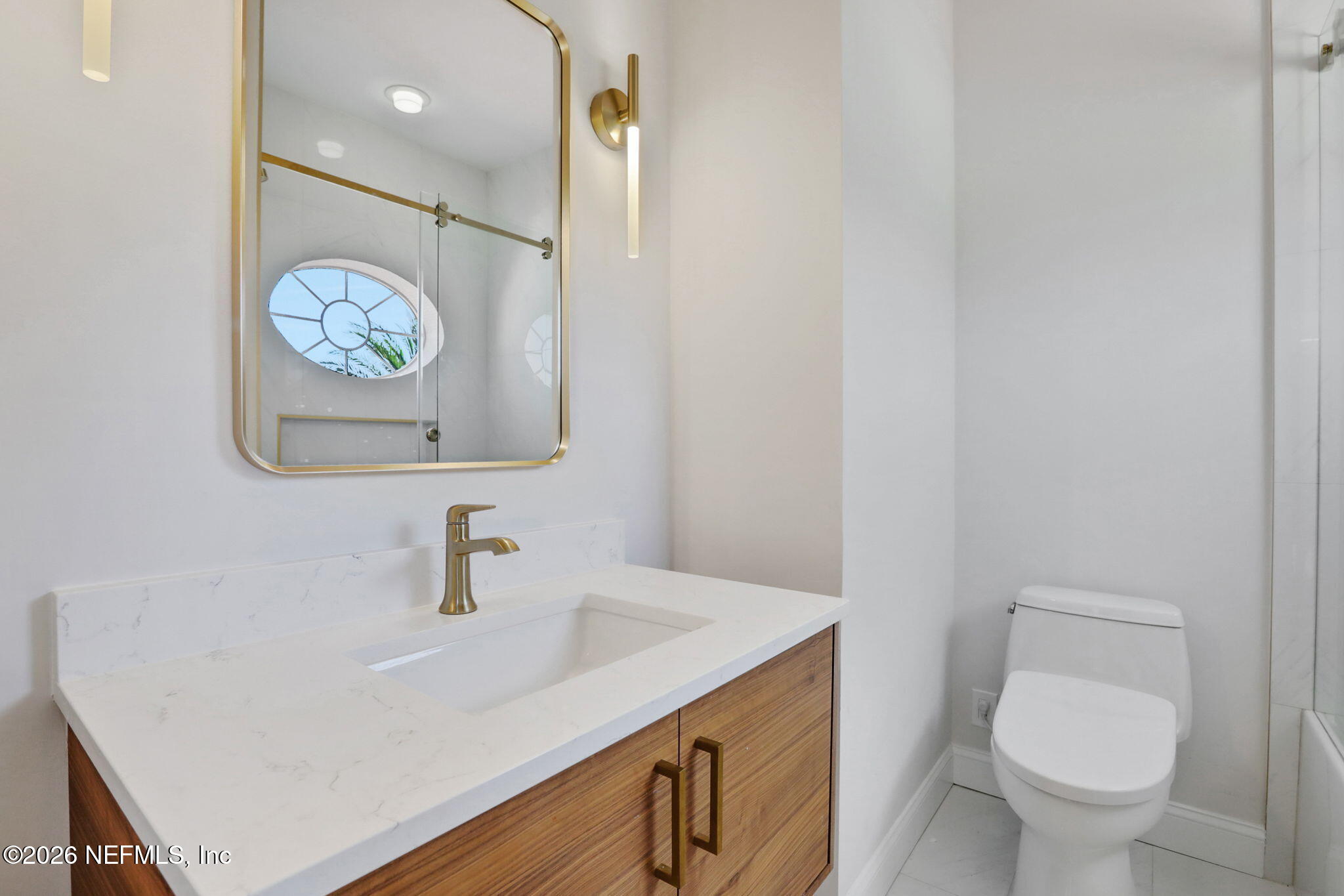 112 BENT PINE Court