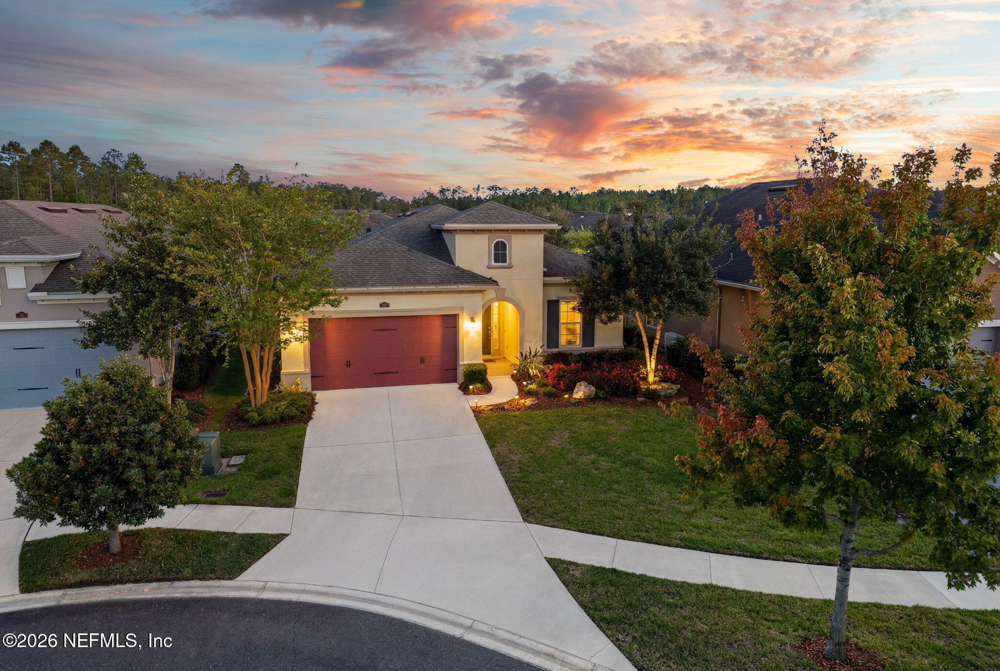 52 DYER Court