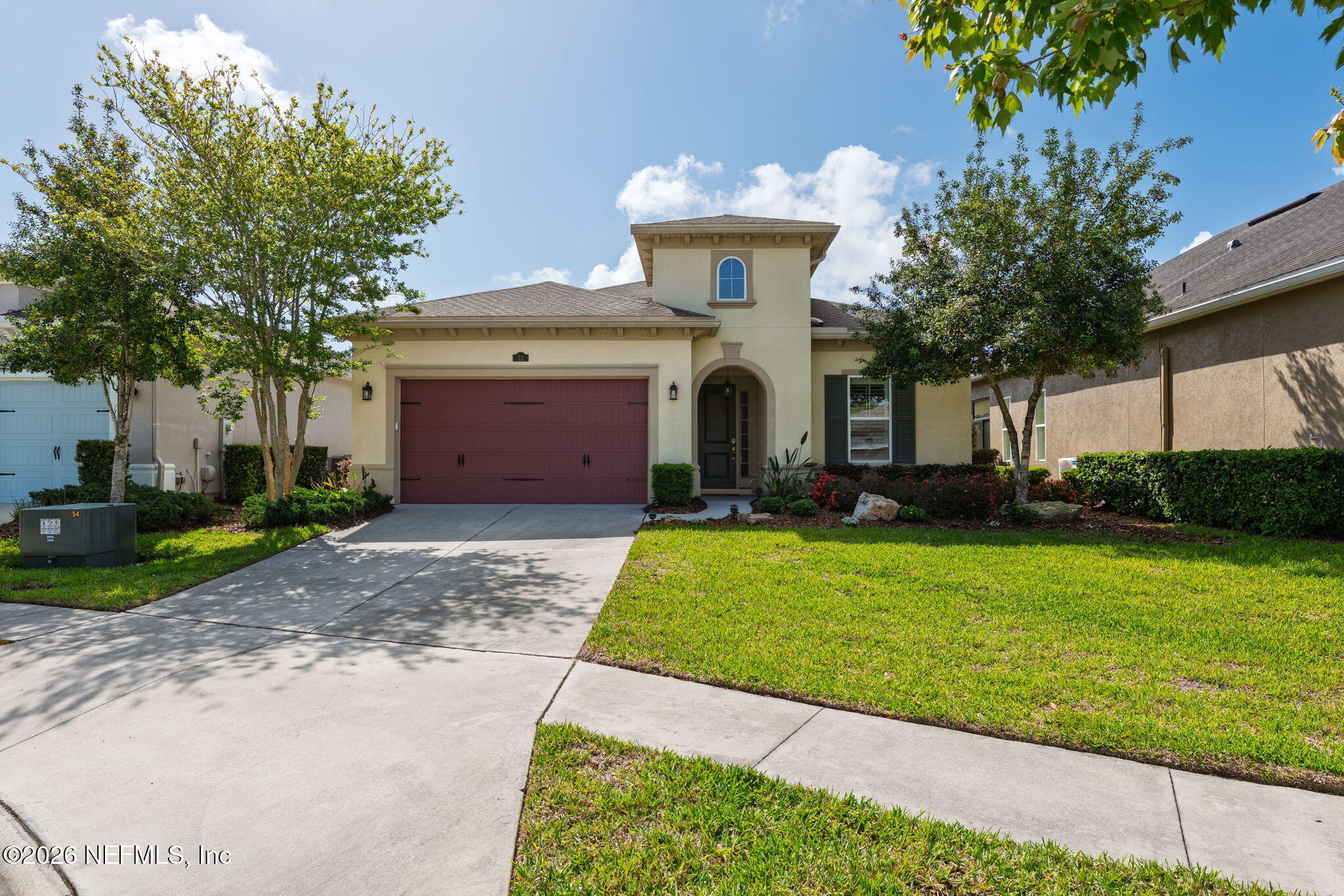 52 DYER Court