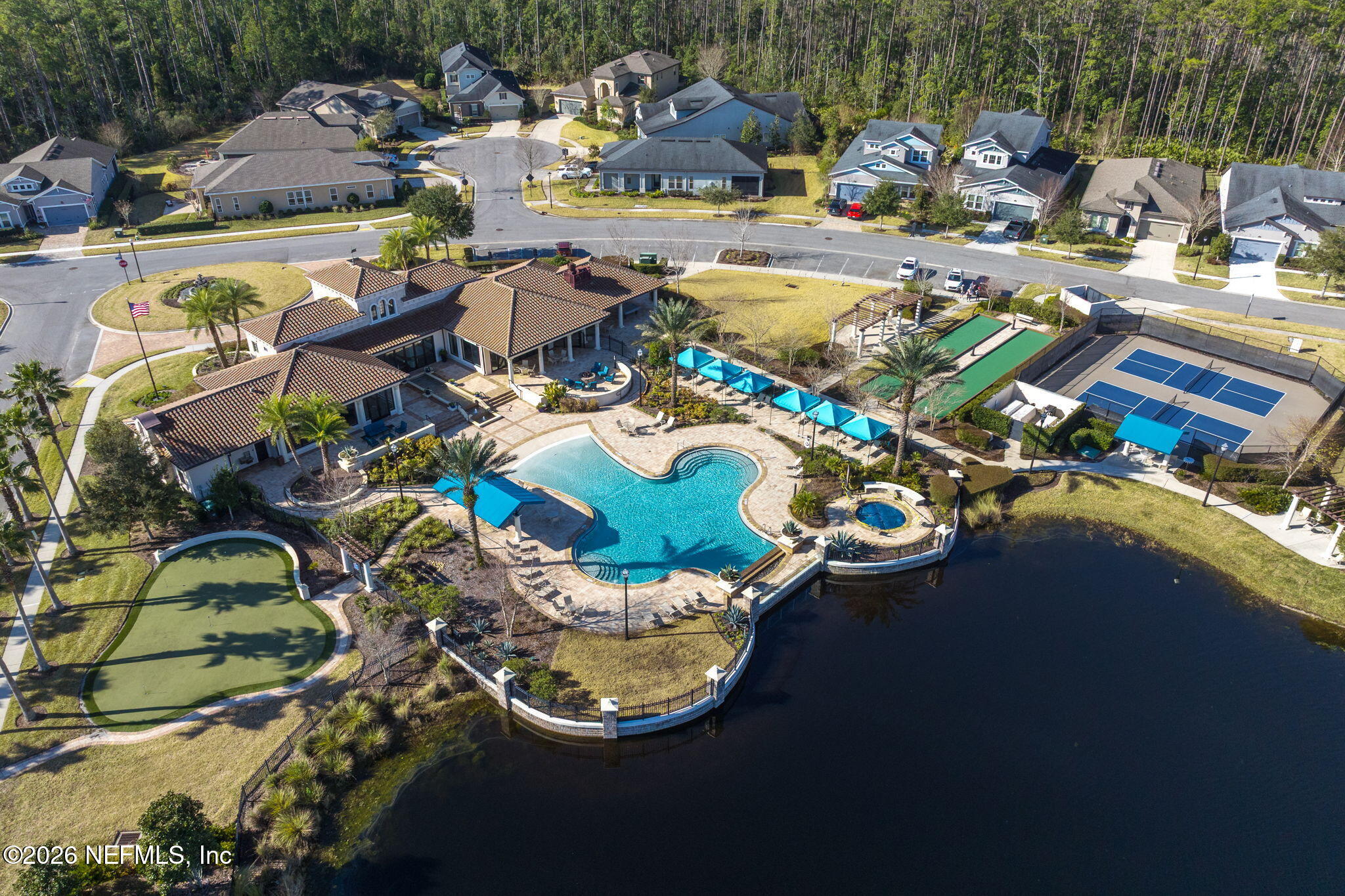 52 DYER Court
