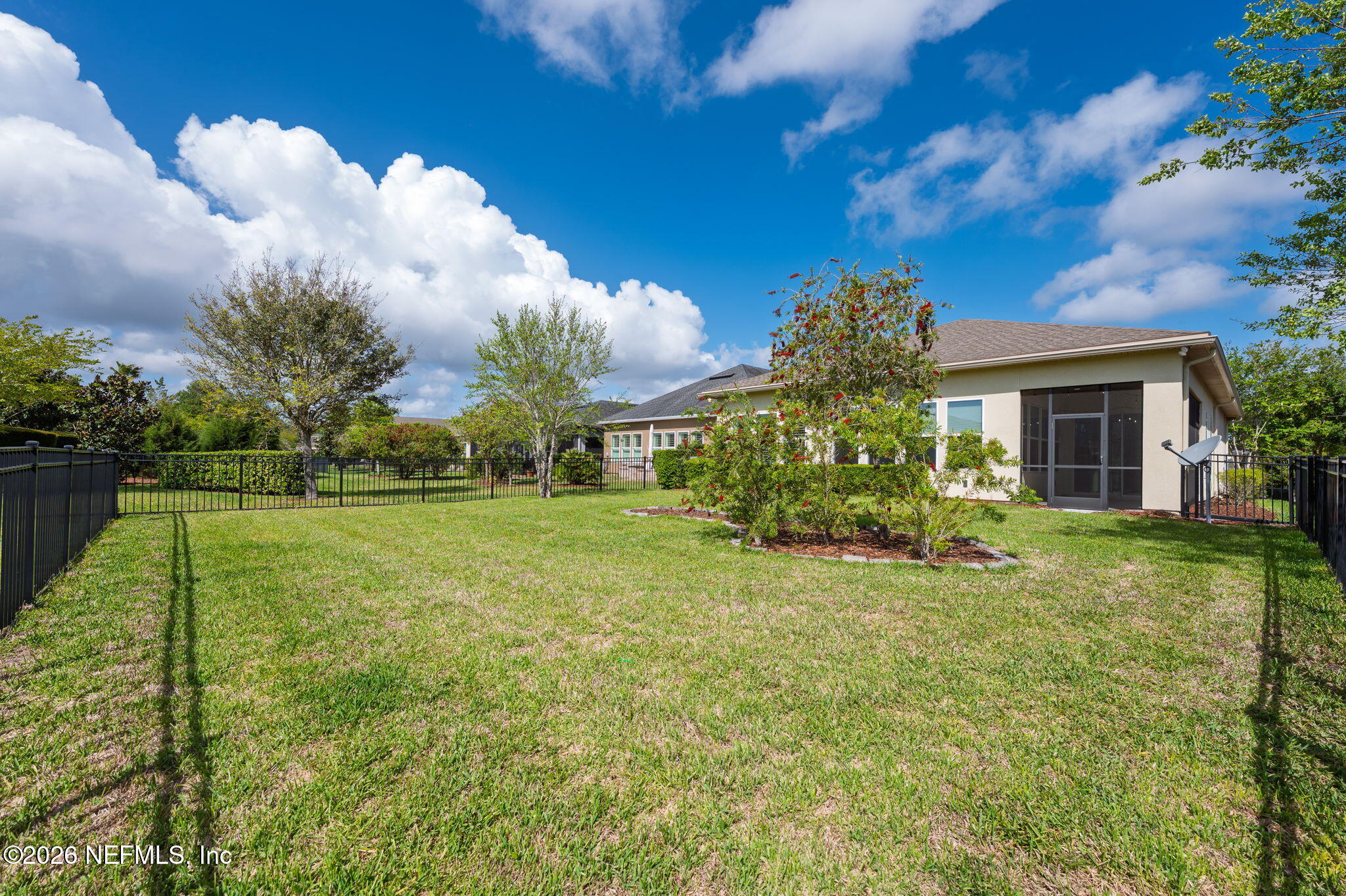 52 DYER Court