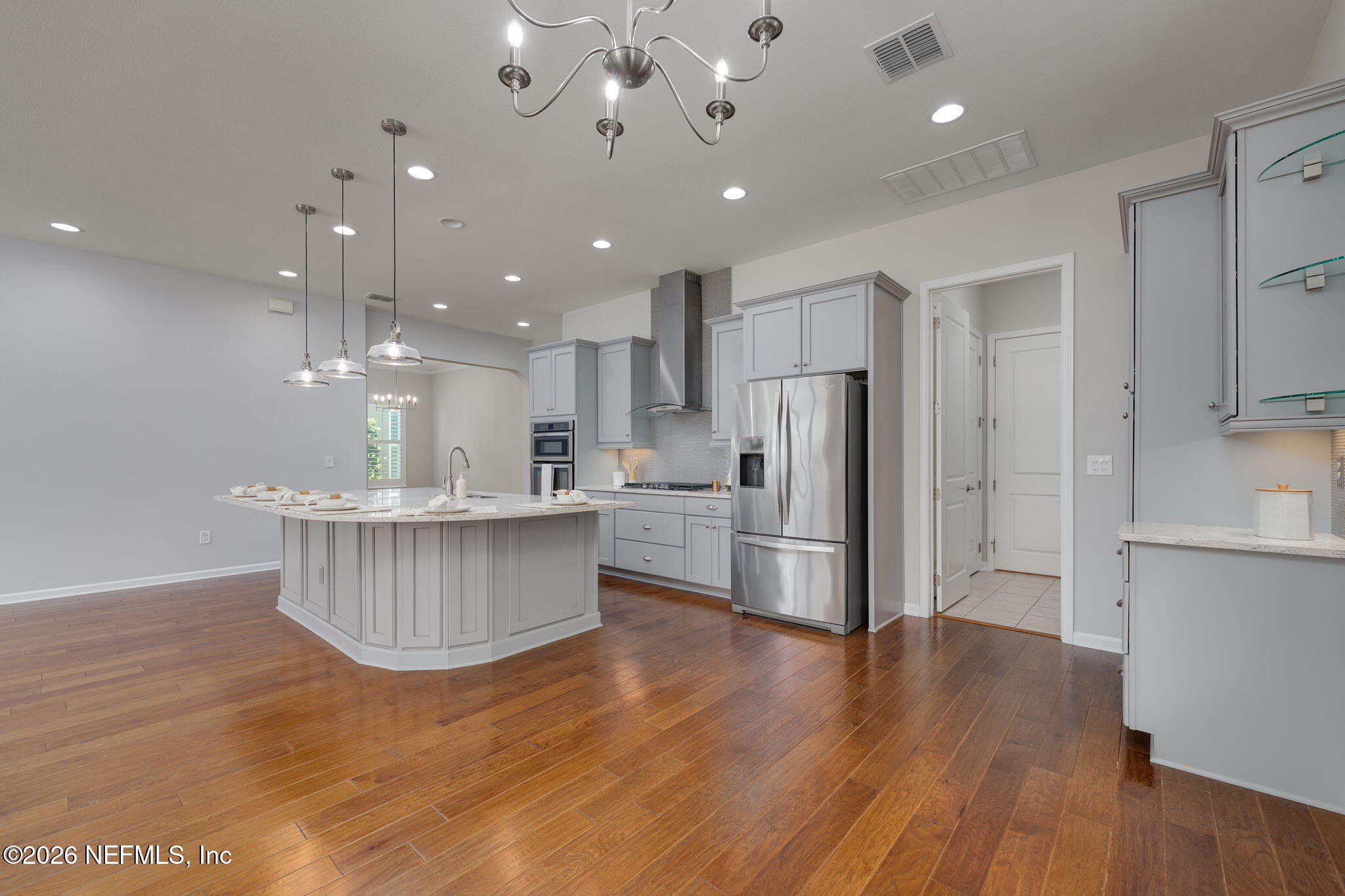 52 DYER Court