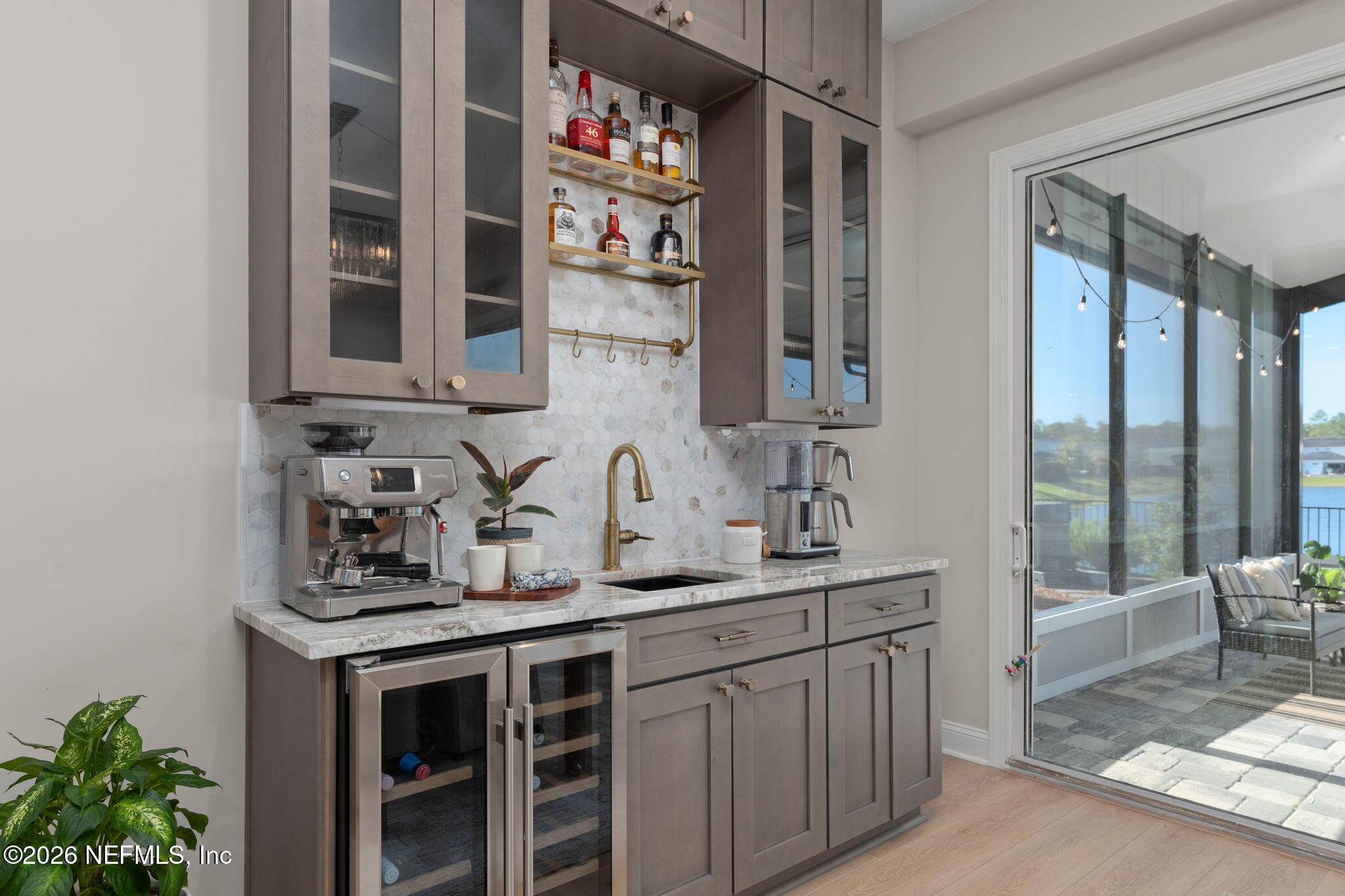 473 PARKBLUFF Circle