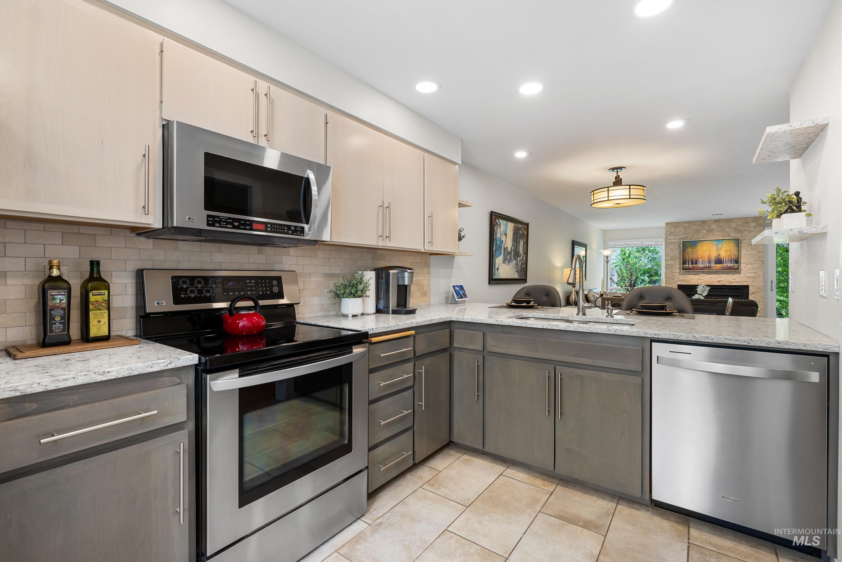1954 S Wood Duck Lane
