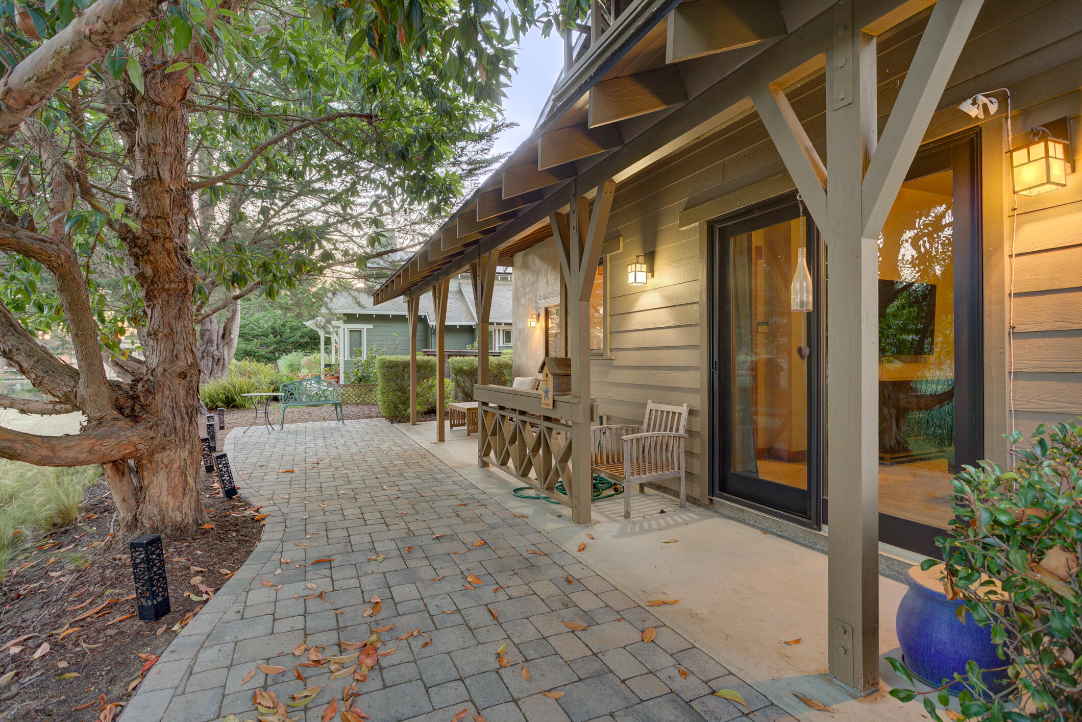 2303 Sanderling Court