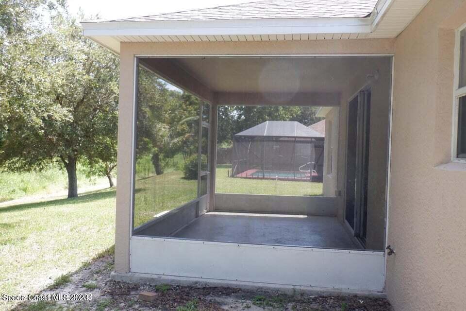 859 Delano Avenue NW