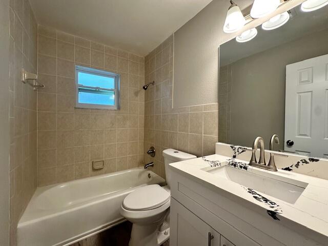 1814 Pontiac Circle N