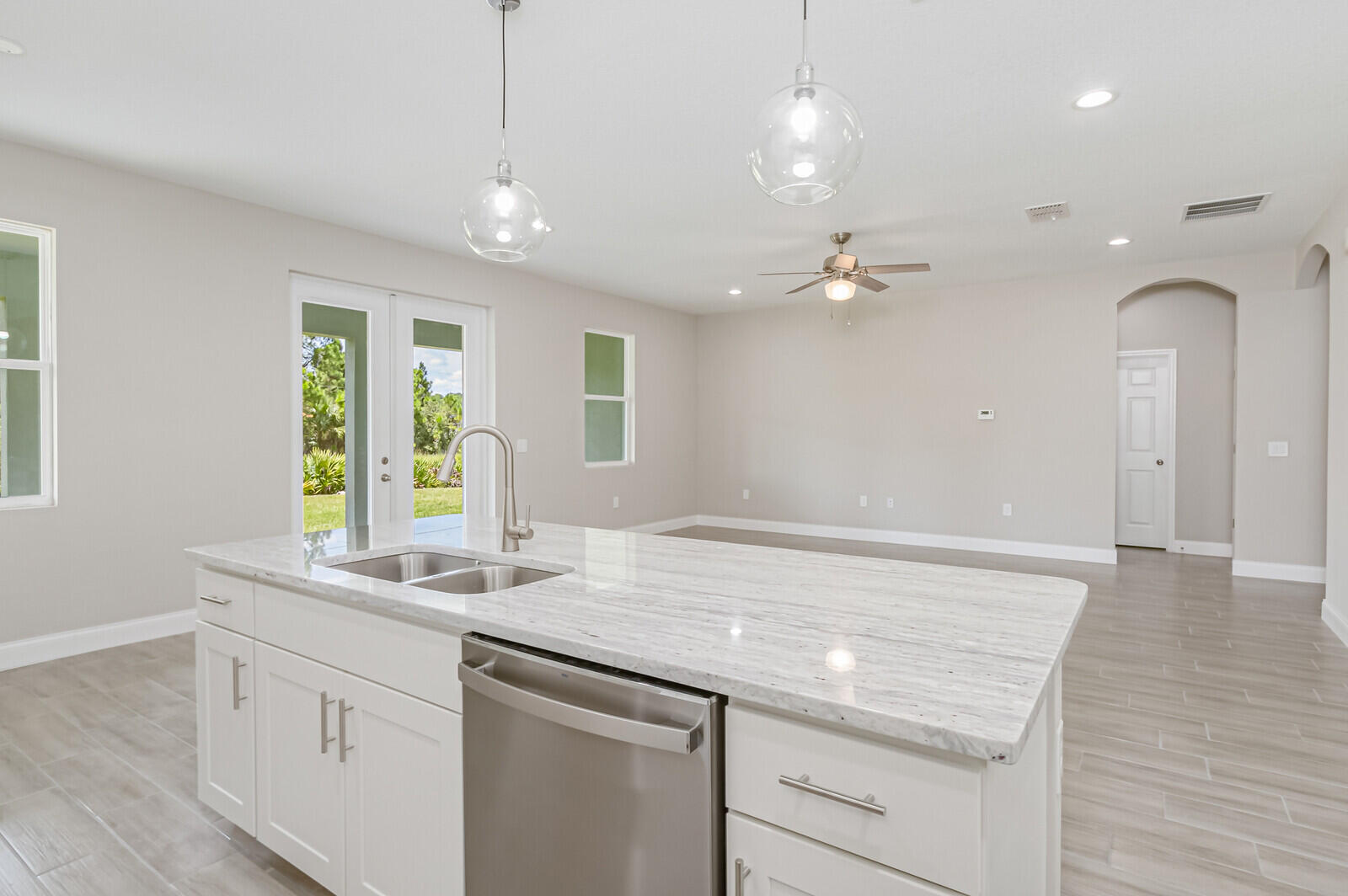 971 Dorchester Road NW