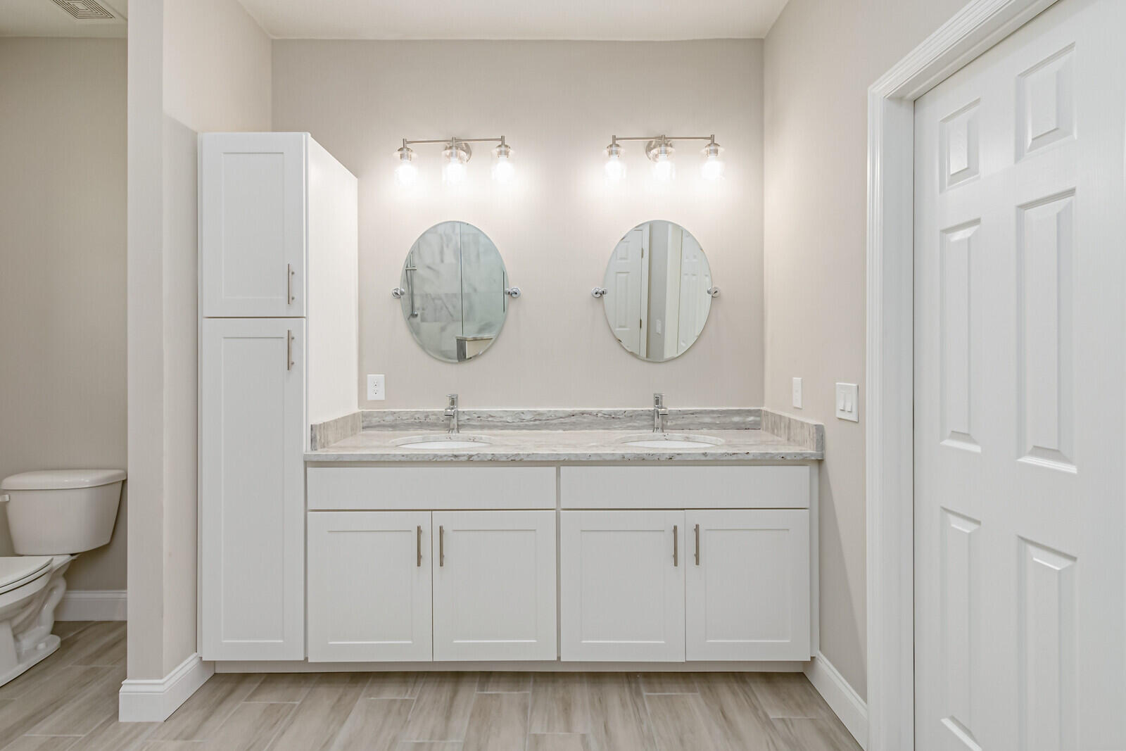 971 Dorchester Road NW