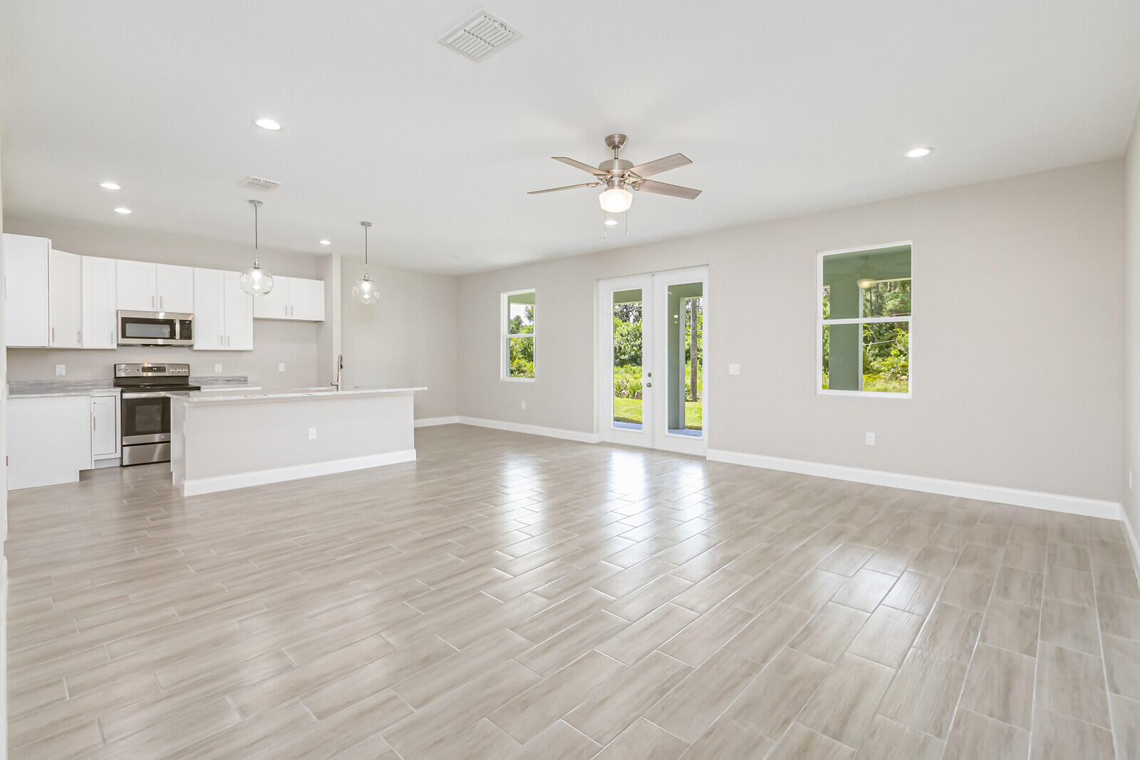 971 Dorchester Road NW