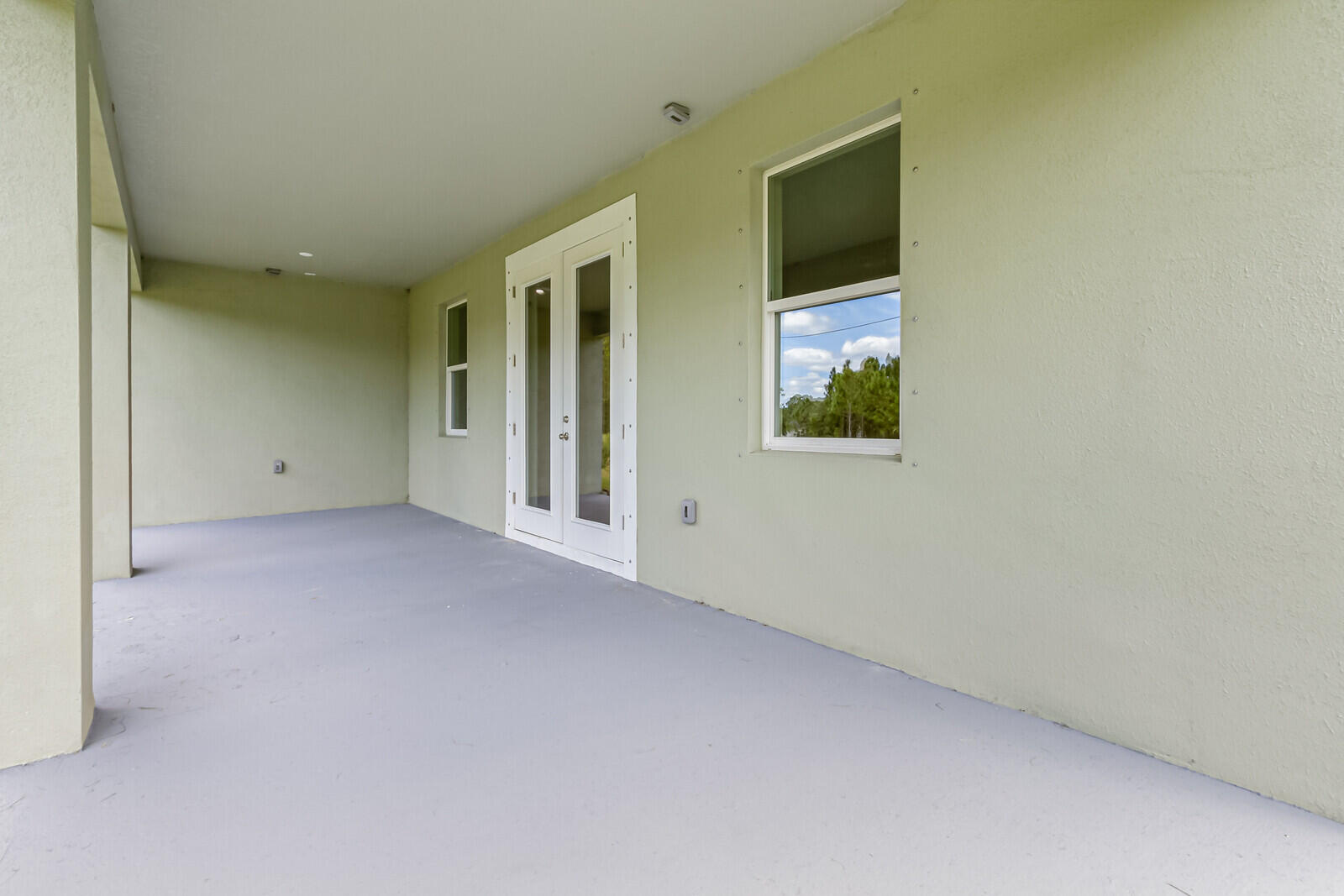 971 Dorchester Road NW