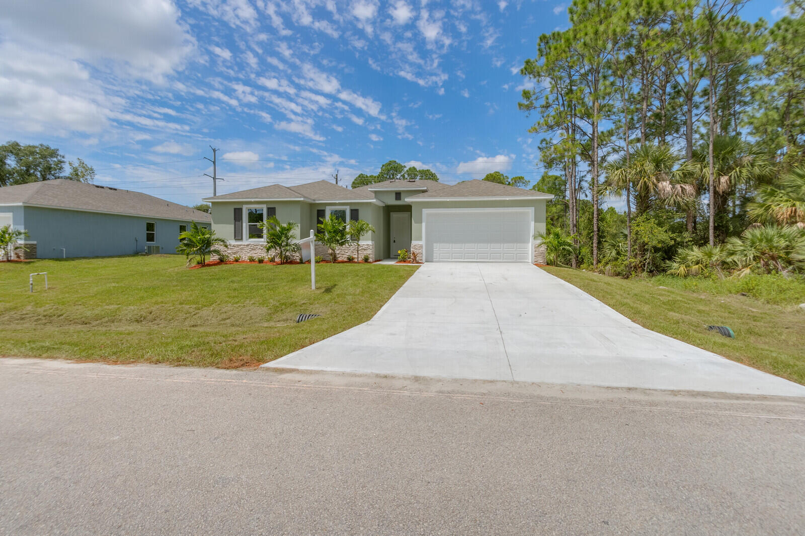 971 Dorchester Road NW