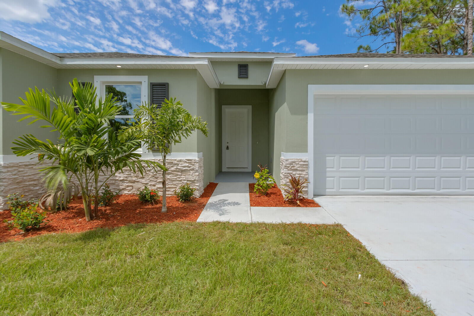 971 Dorchester Road NW