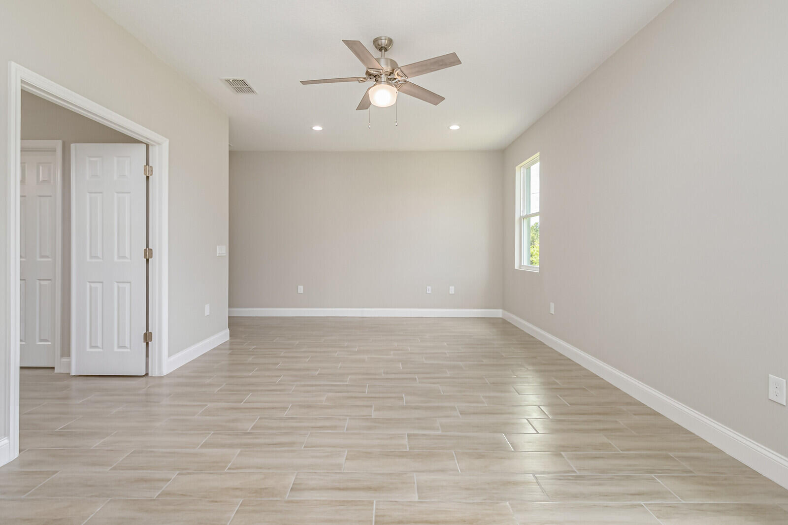 971 Dorchester Road NW