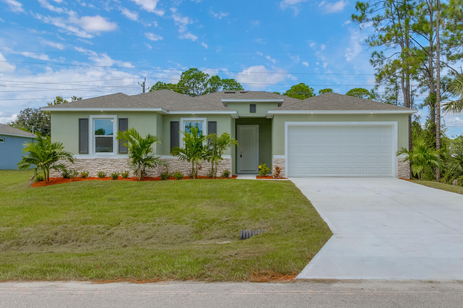 971 Dorchester Road NW