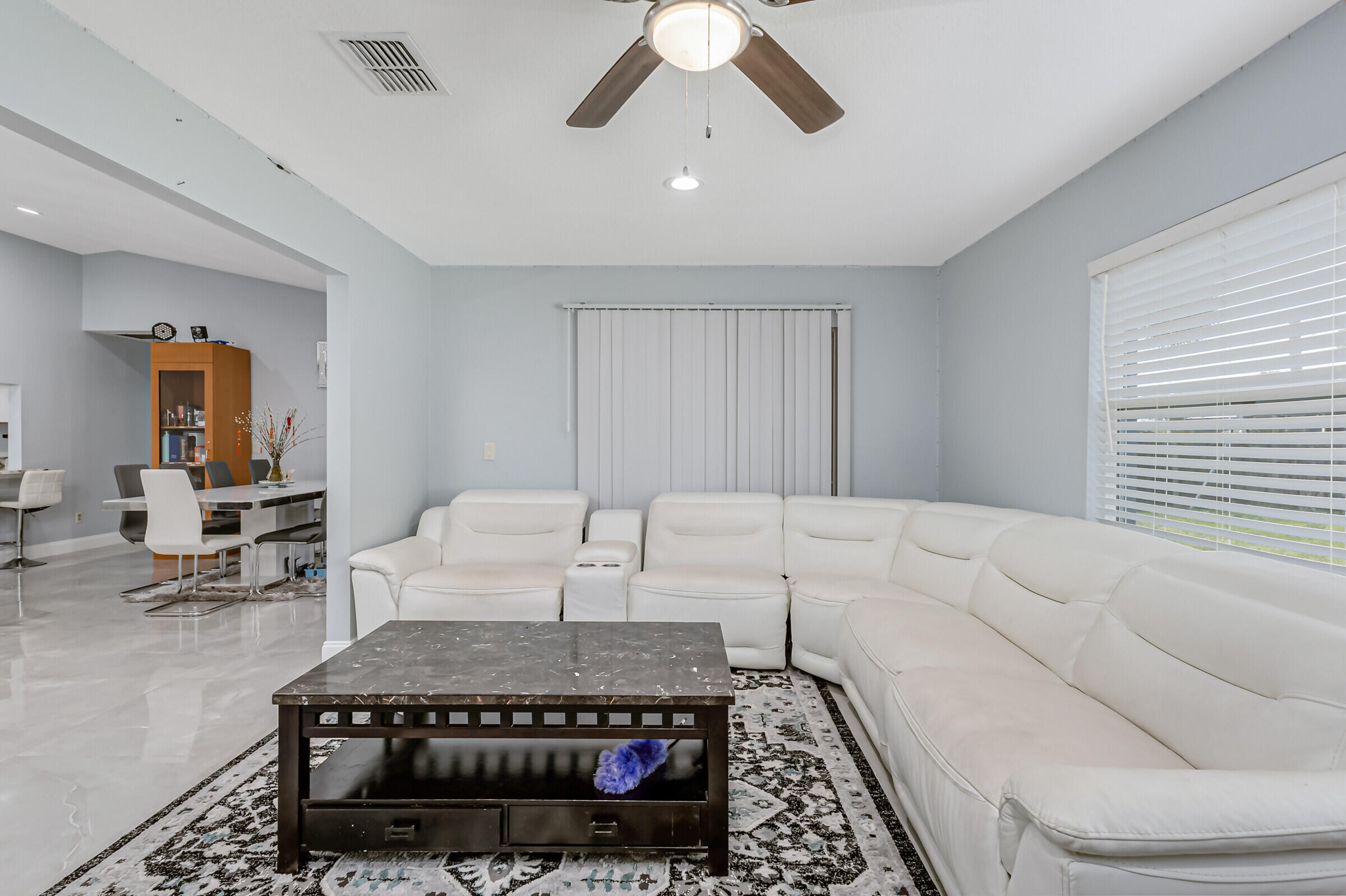 823 Beacon Street NW