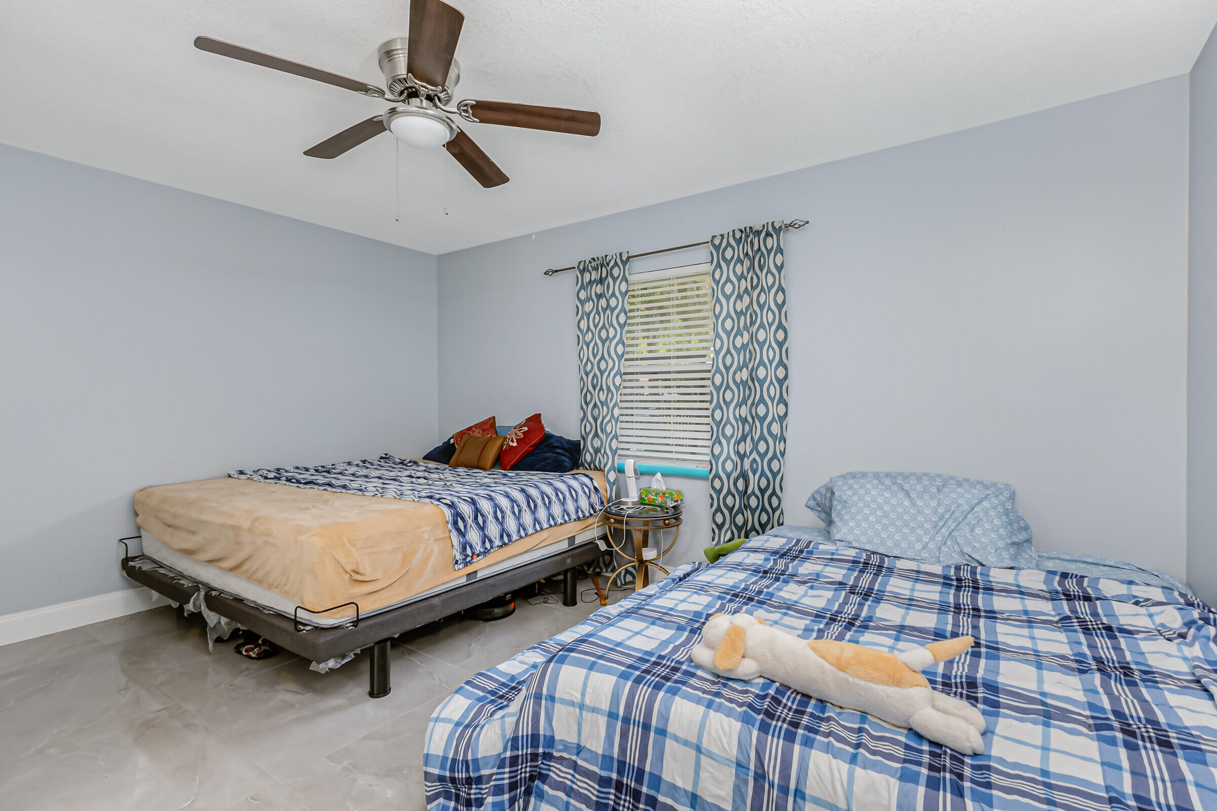 823 Beacon Street NW