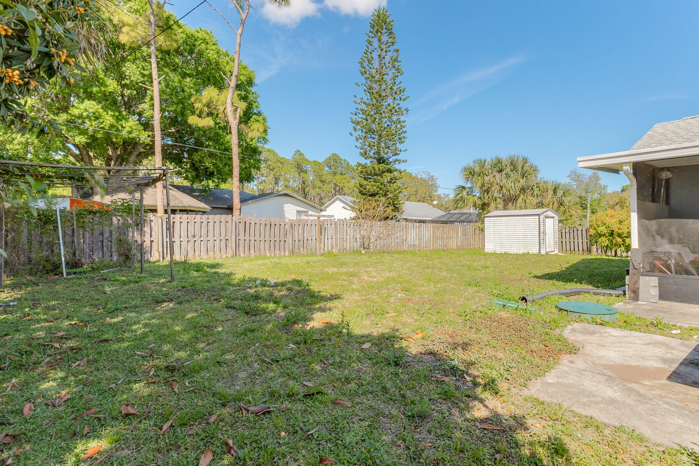 823 Beacon Street NW