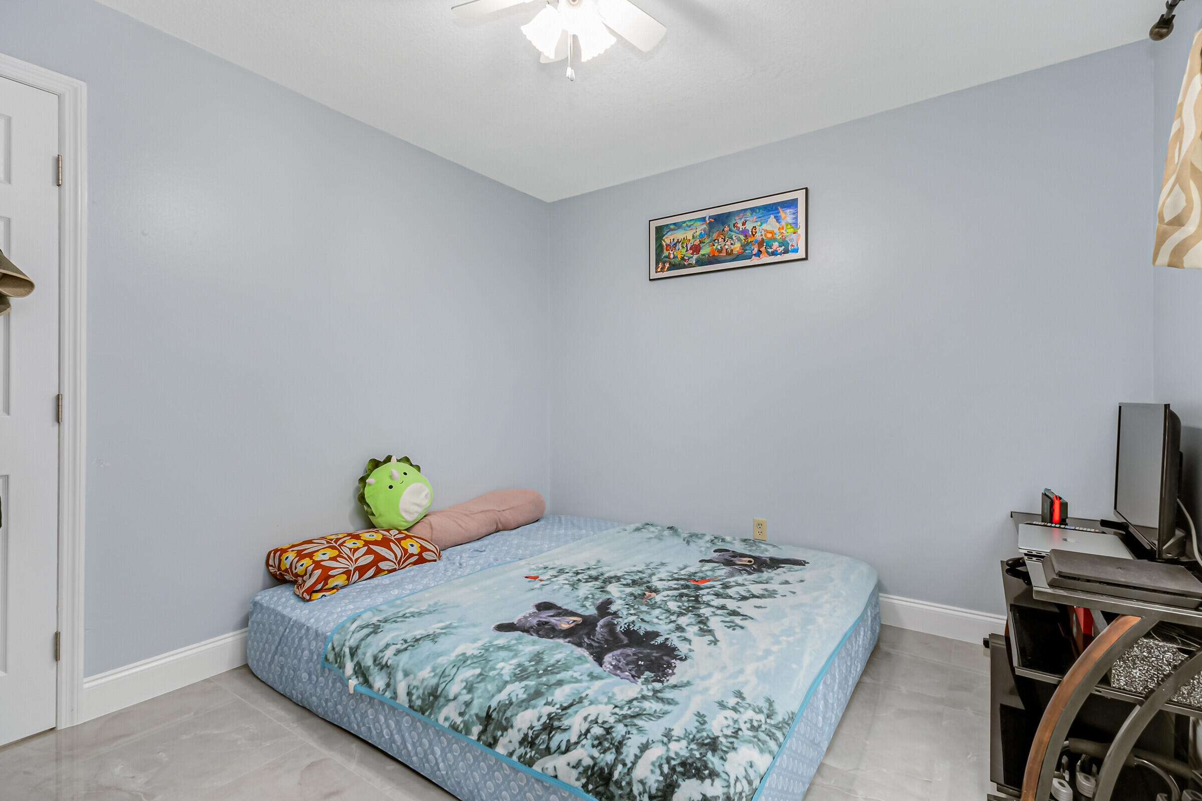 823 Beacon Street NW