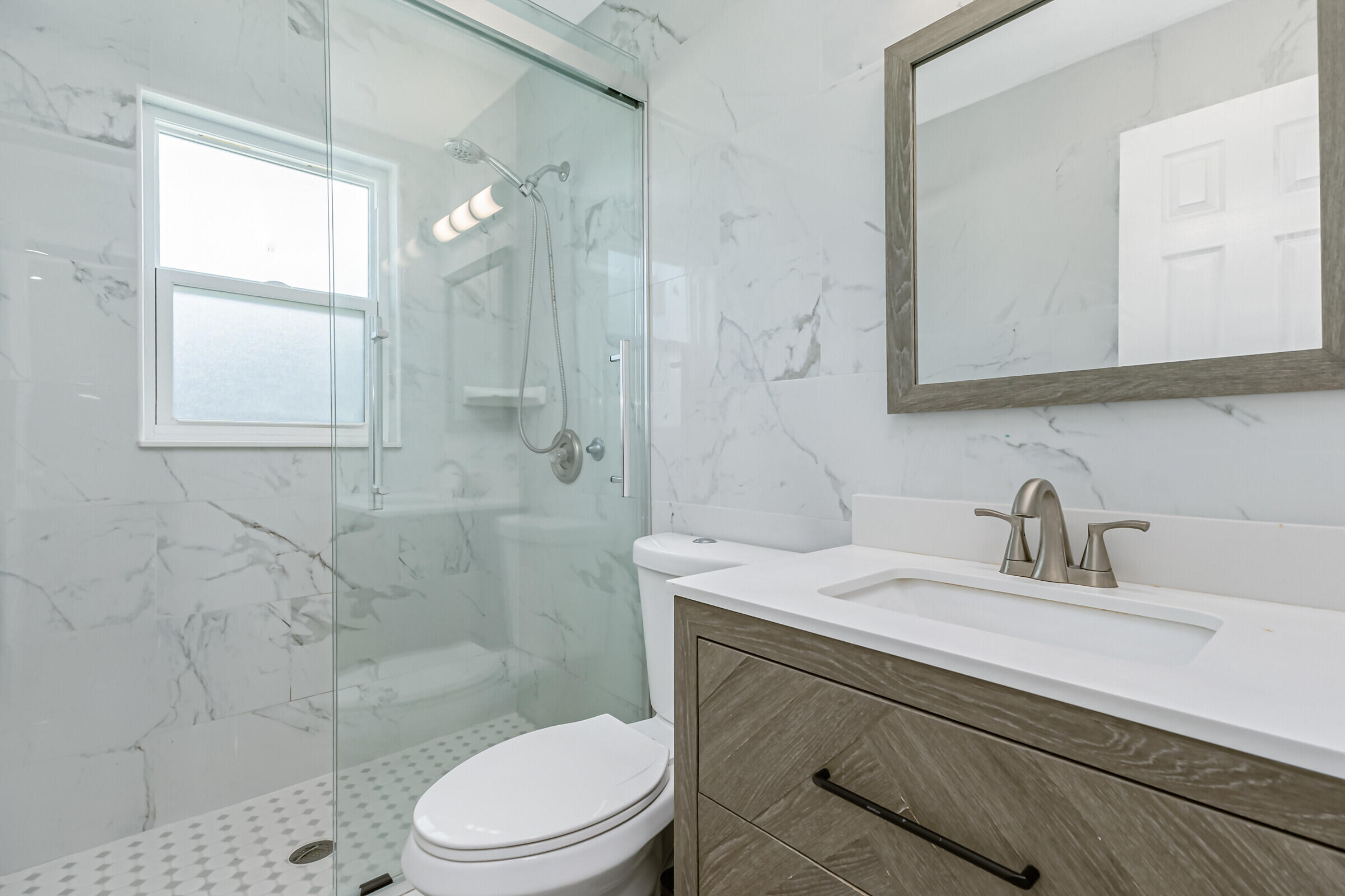 823 Beacon Street NW