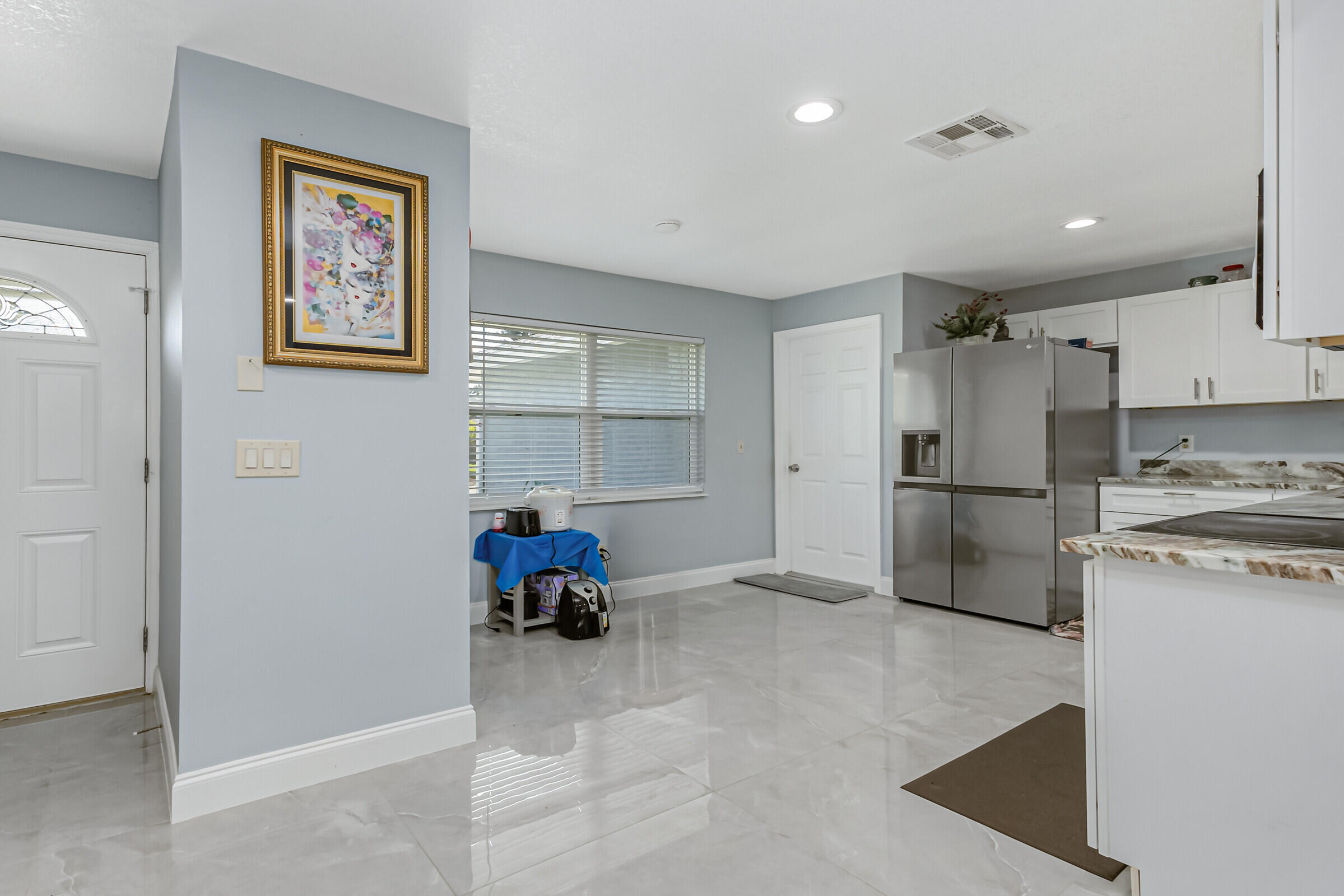 823 Beacon Street NW