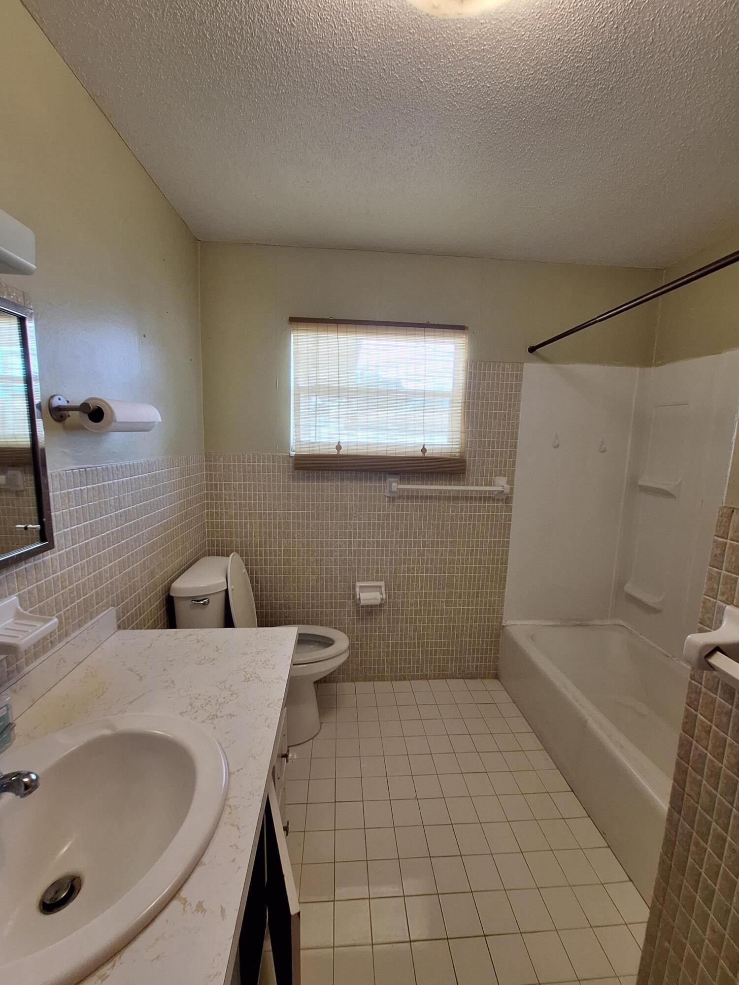 1108 Vineland Street