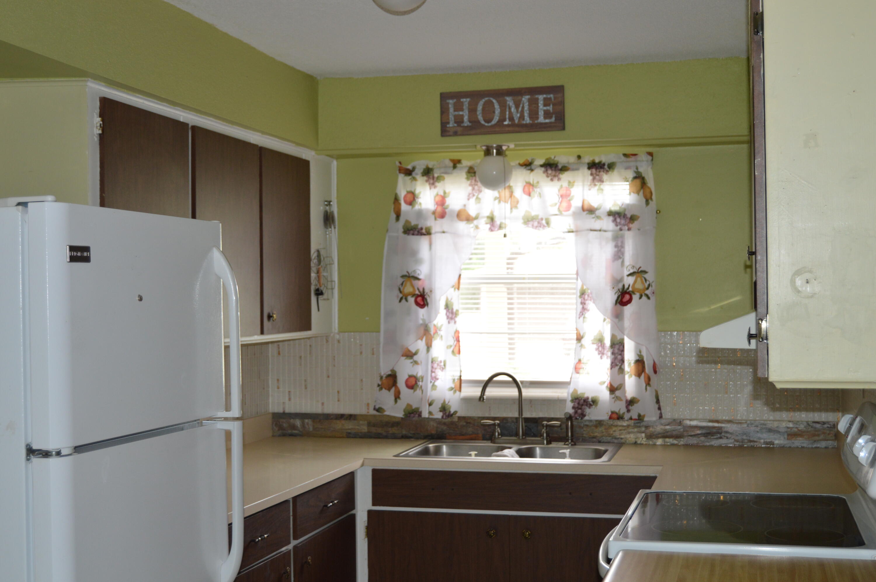 1108 Vineland Street