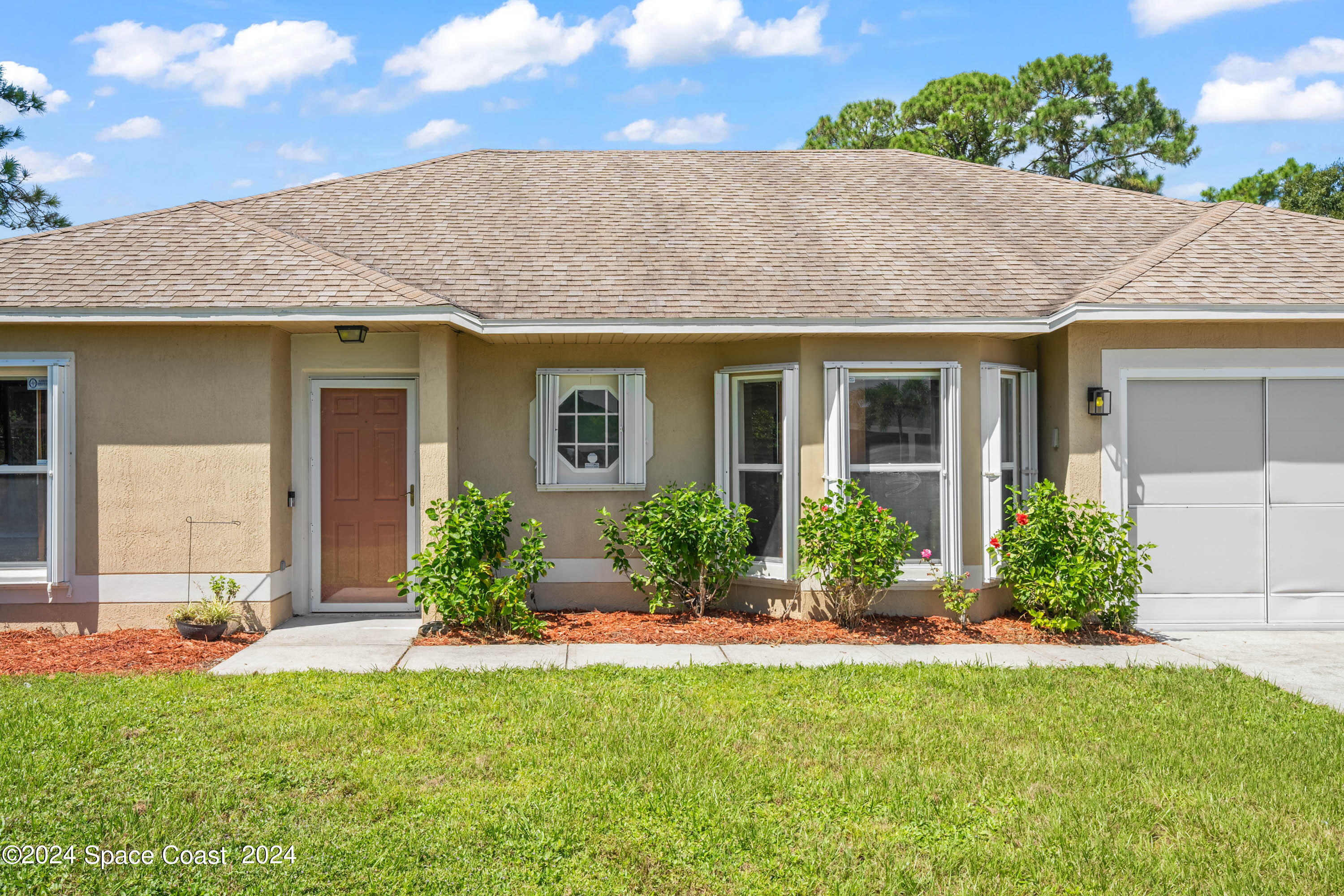 290 Gertrude Avenue SW