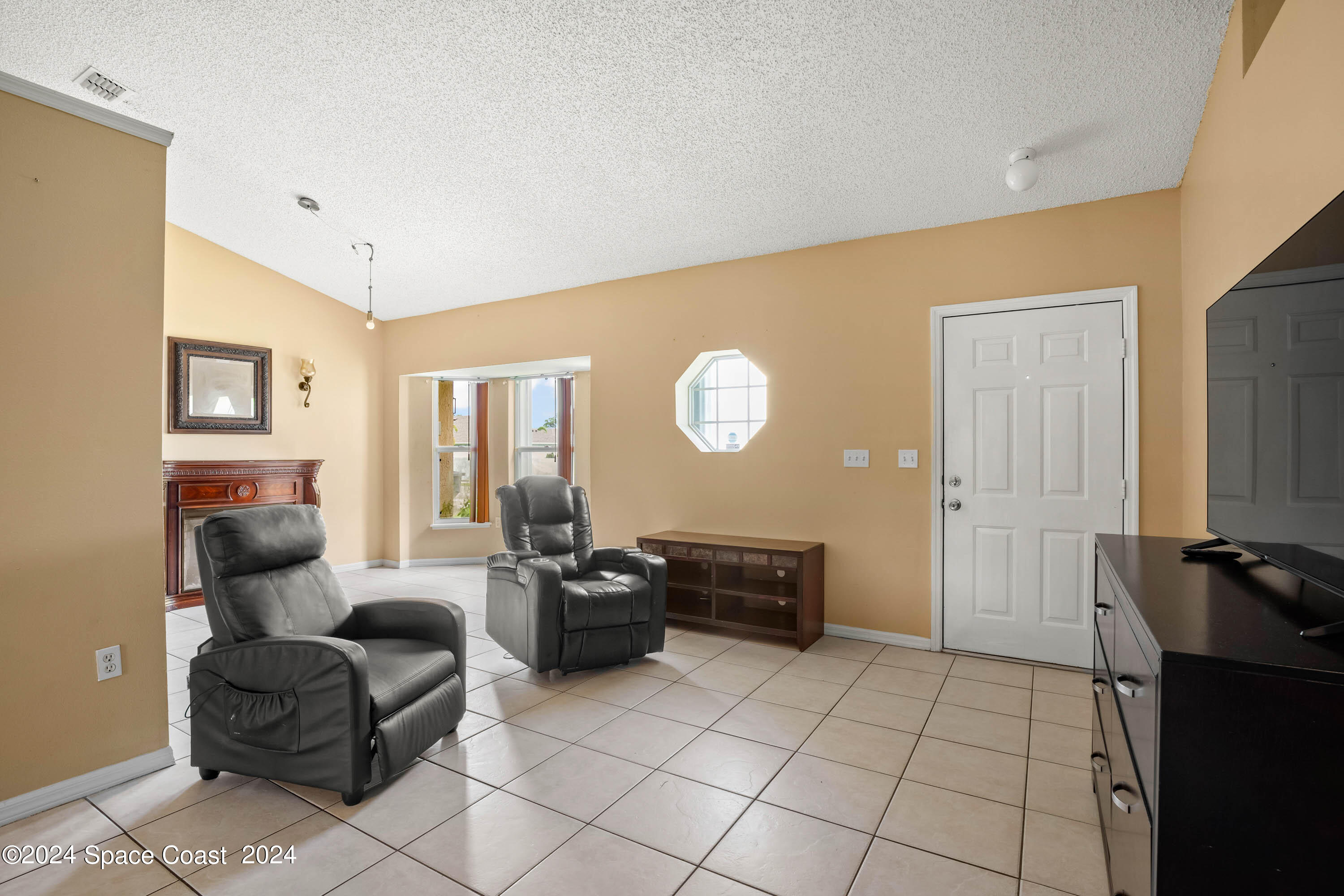 290 Gertrude Avenue SW