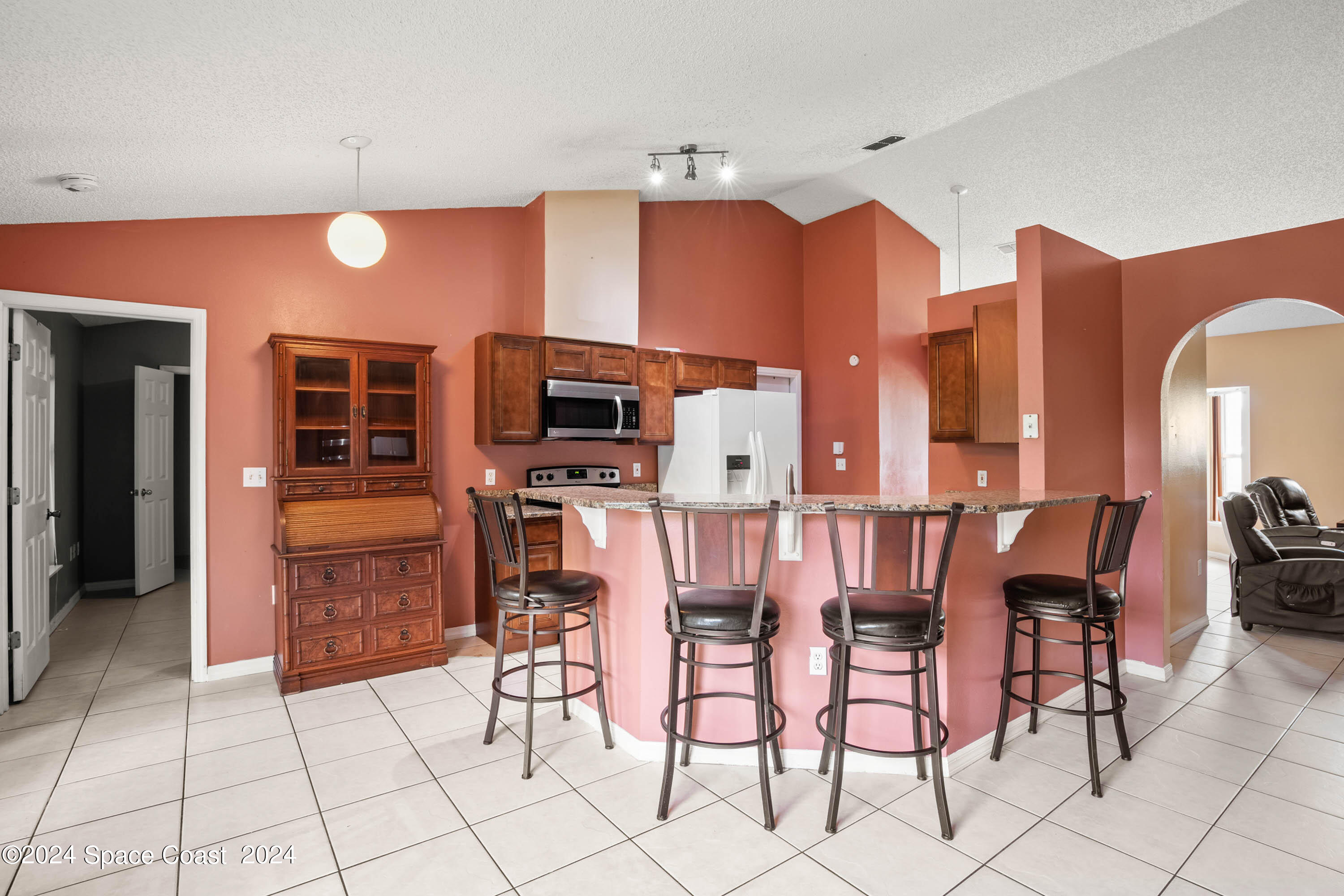 290 Gertrude Avenue SW